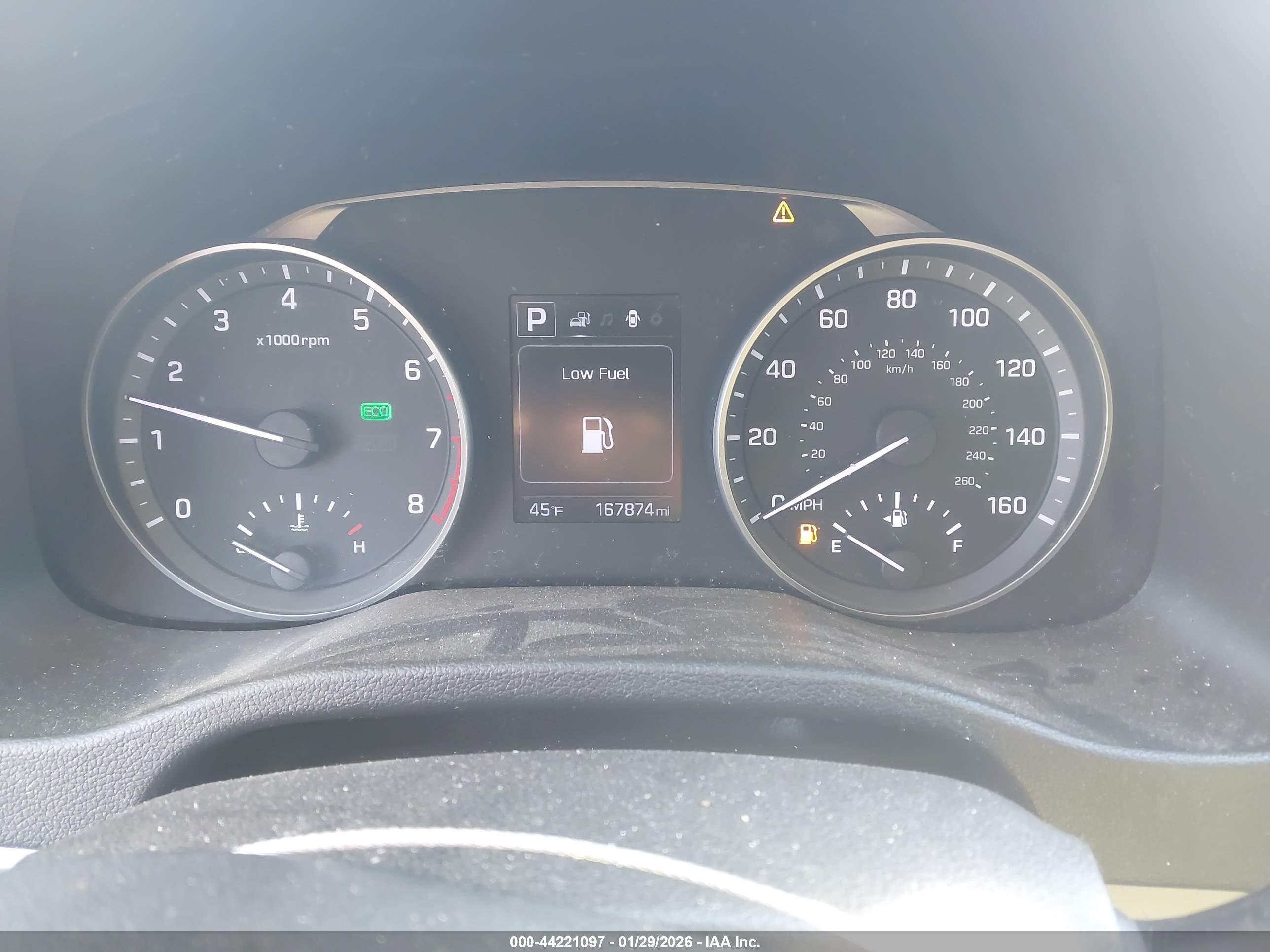 HYUNDAI ELANTRA image 7