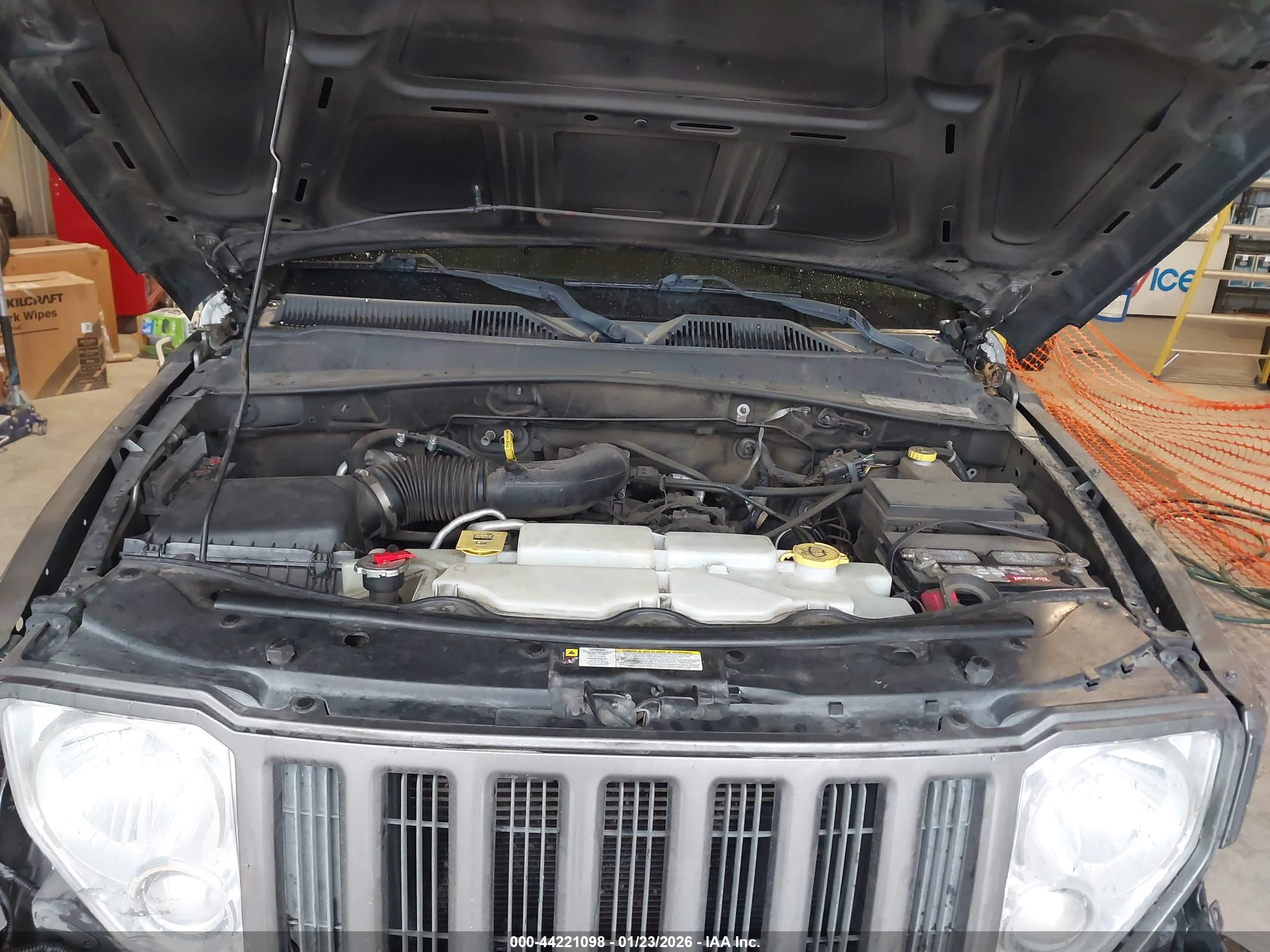 JEEP LIBERTY image 10
