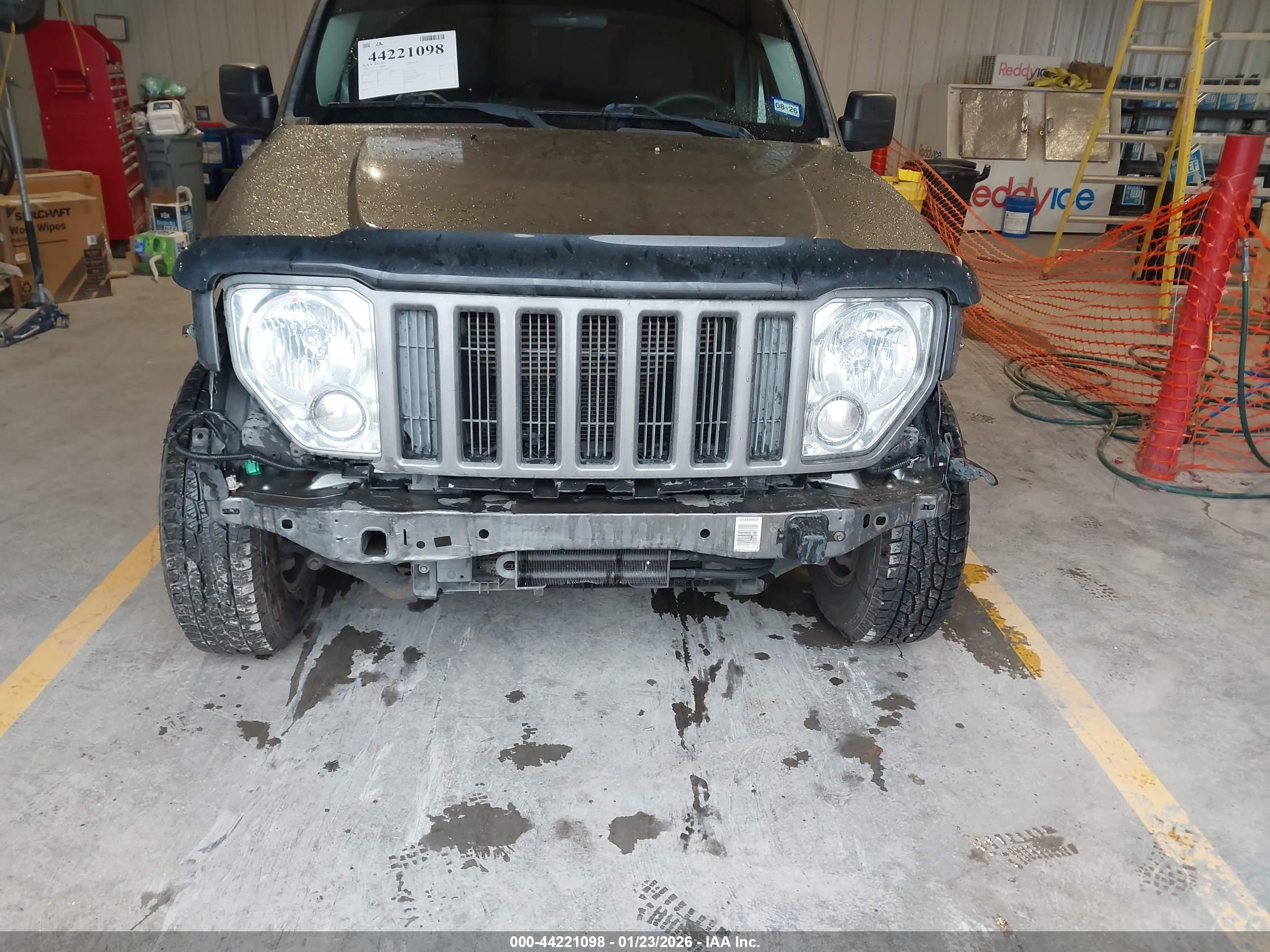 JEEP LIBERTY image 6