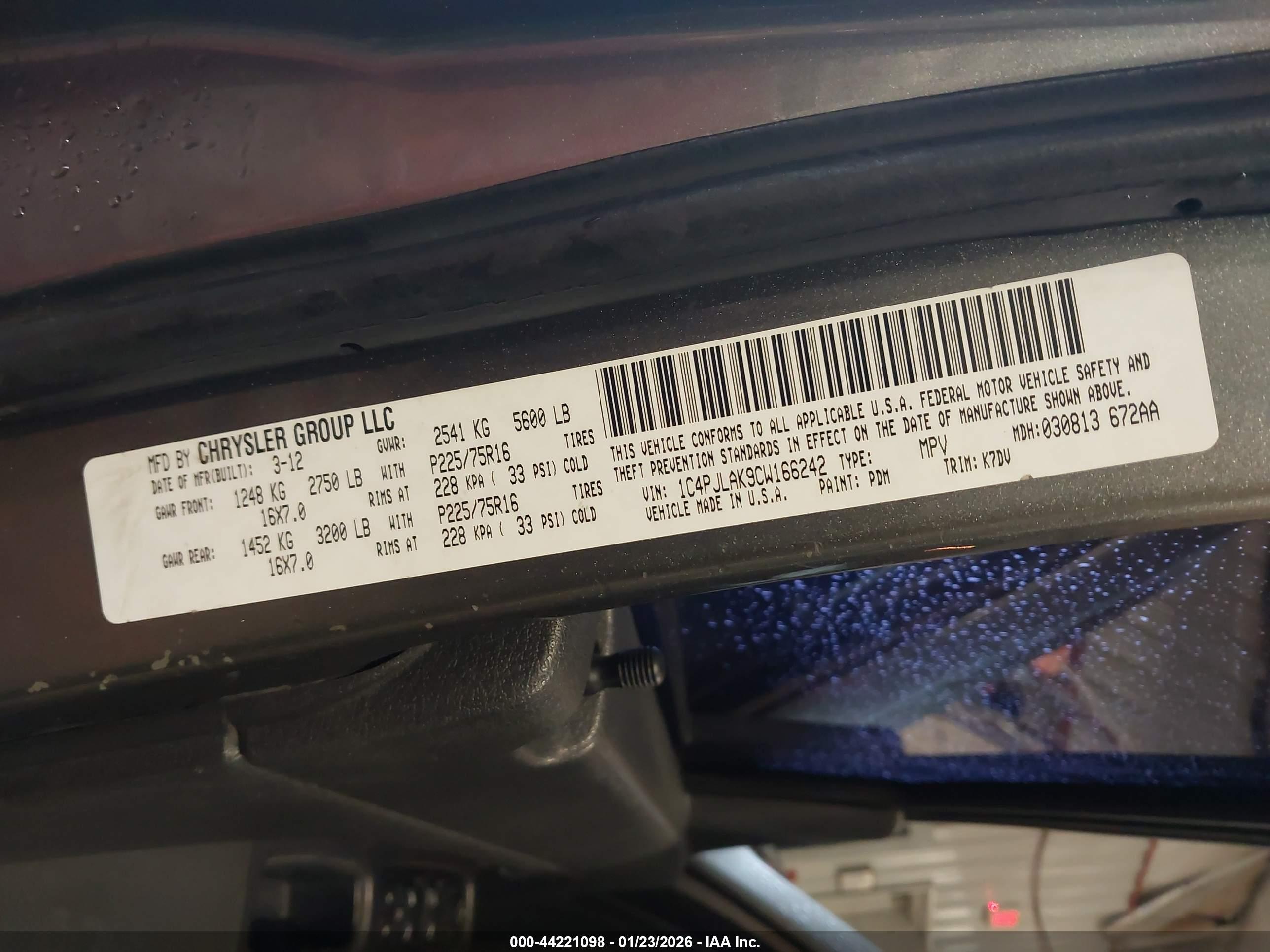 JEEP LIBERTY image 9