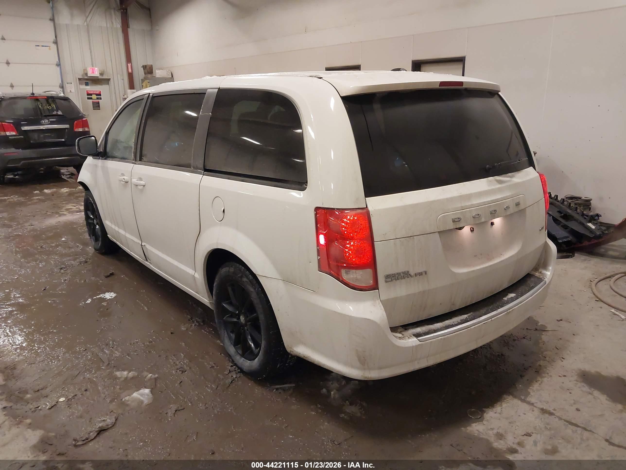 DODGE GRAND image 3