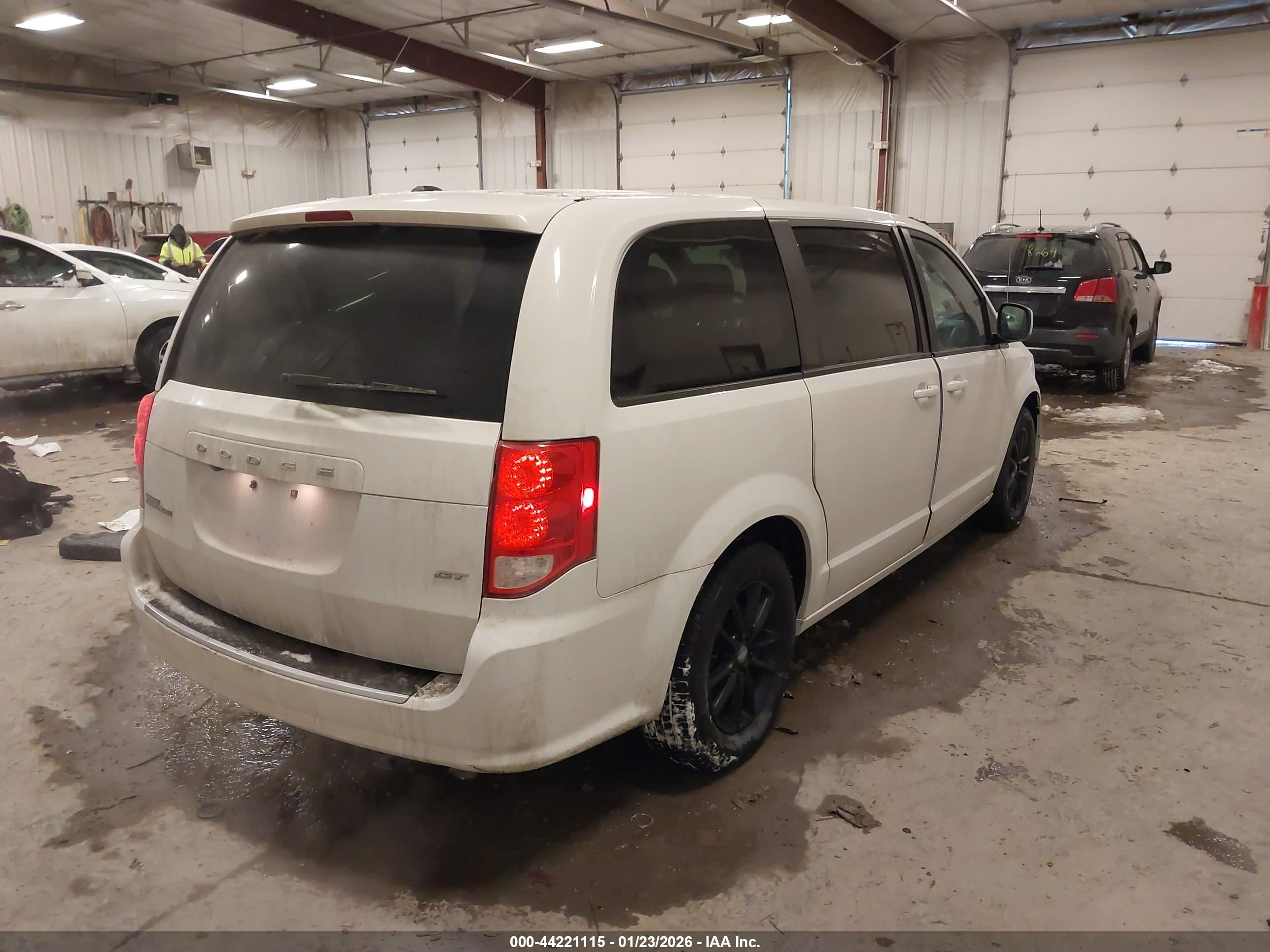 DODGE GRAND image 4