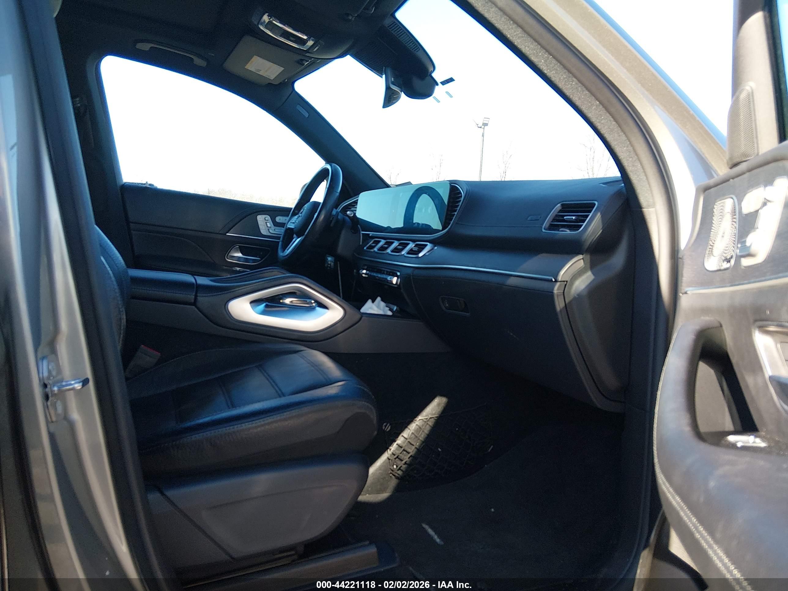MERCEDES-BENZ GLE image 5