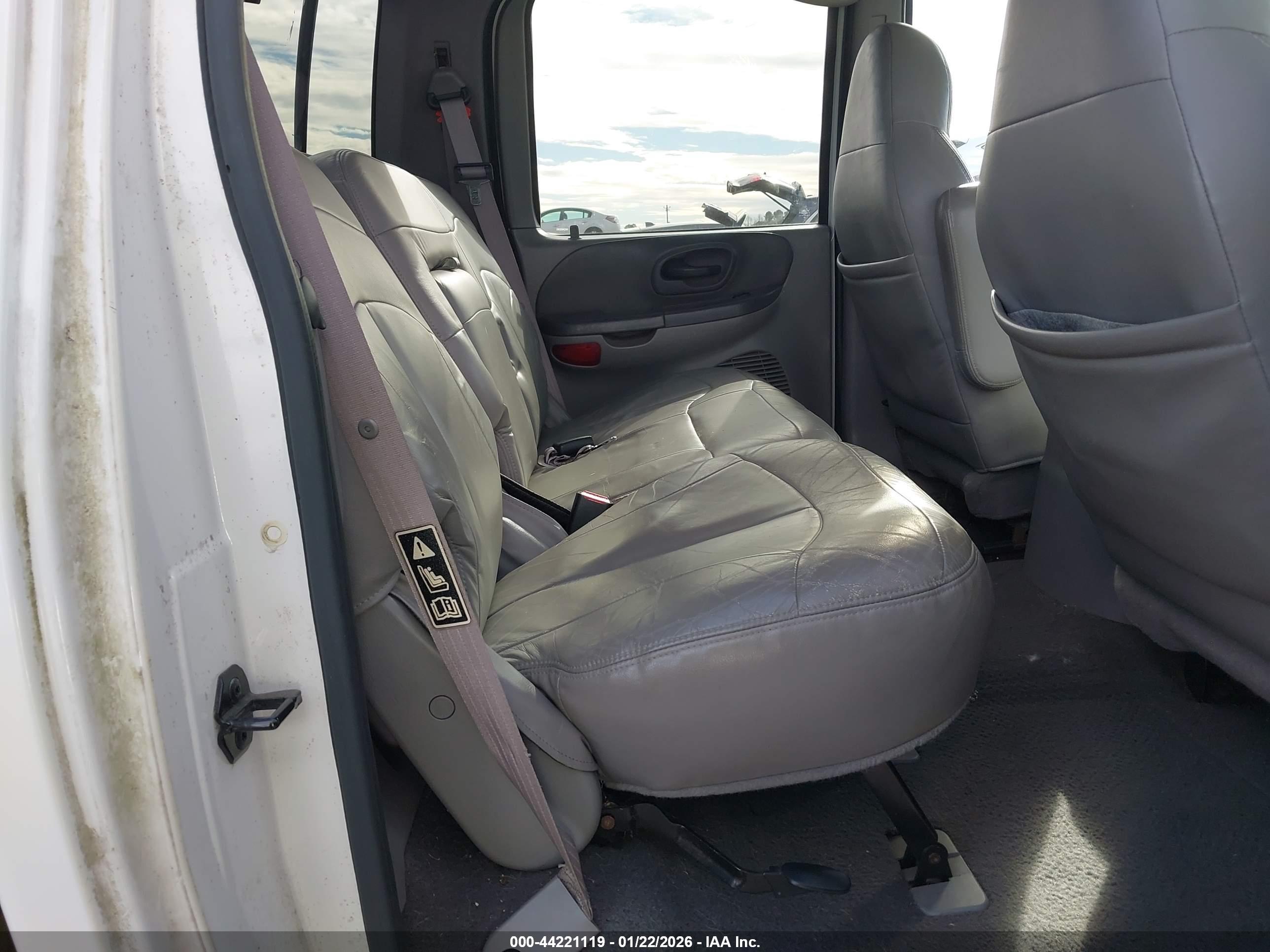 FORD F-150 image 8