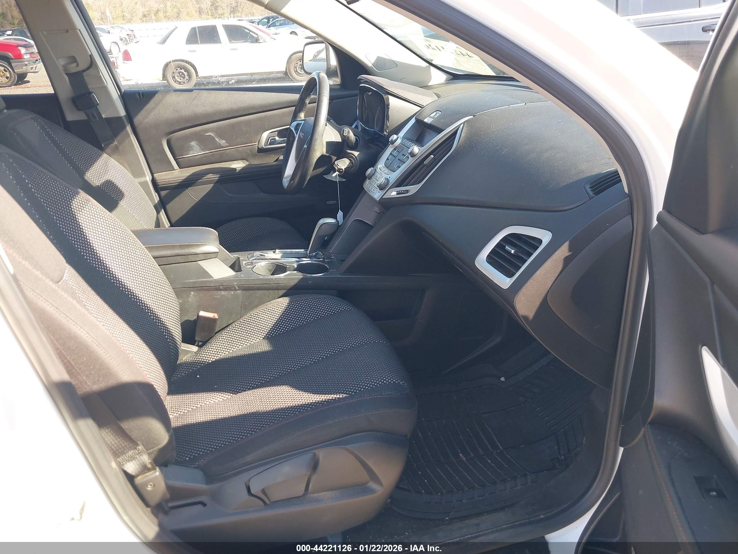 GMC TERRAIN image 5