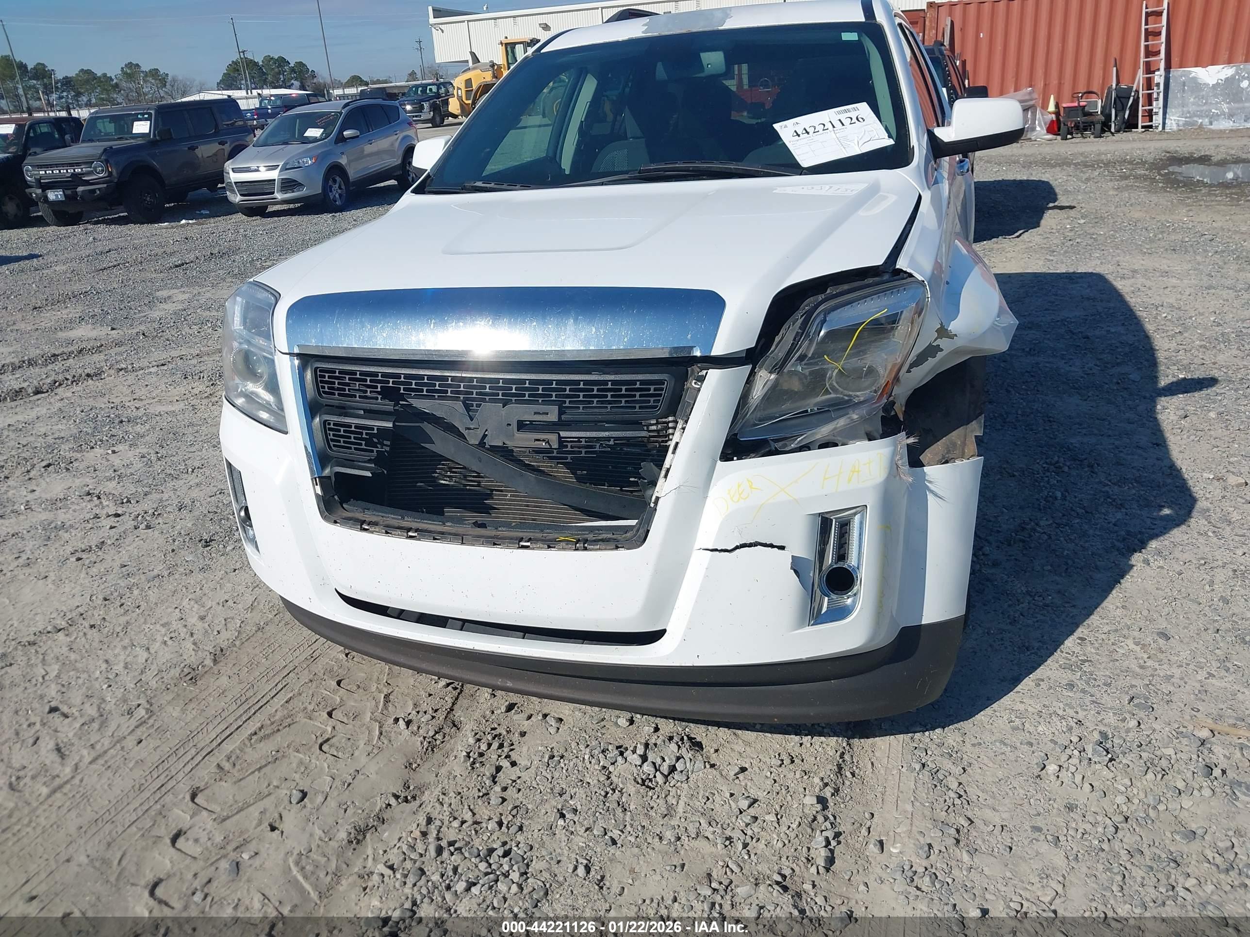 GMC TERRAIN image 6