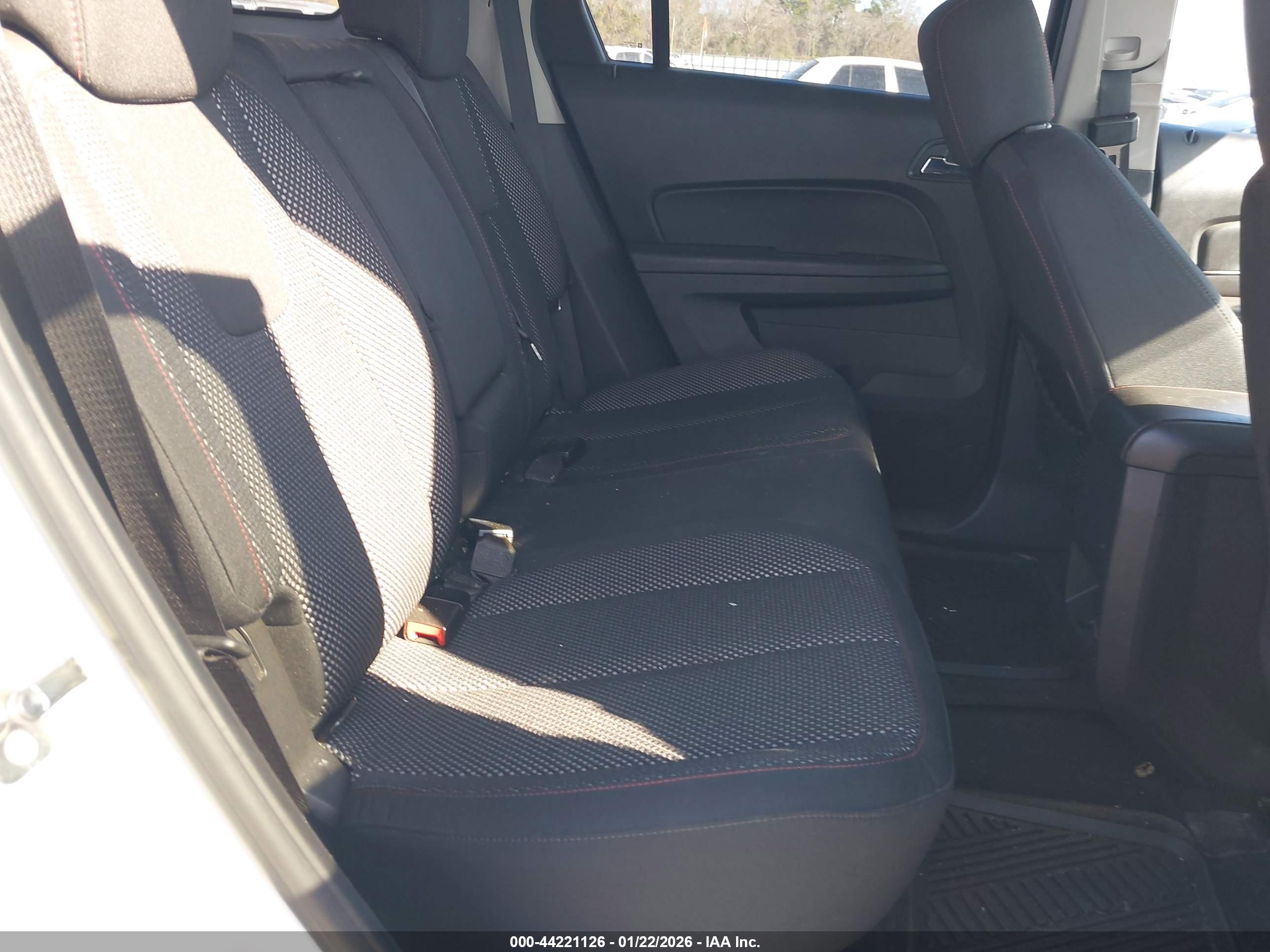 GMC TERRAIN image 8