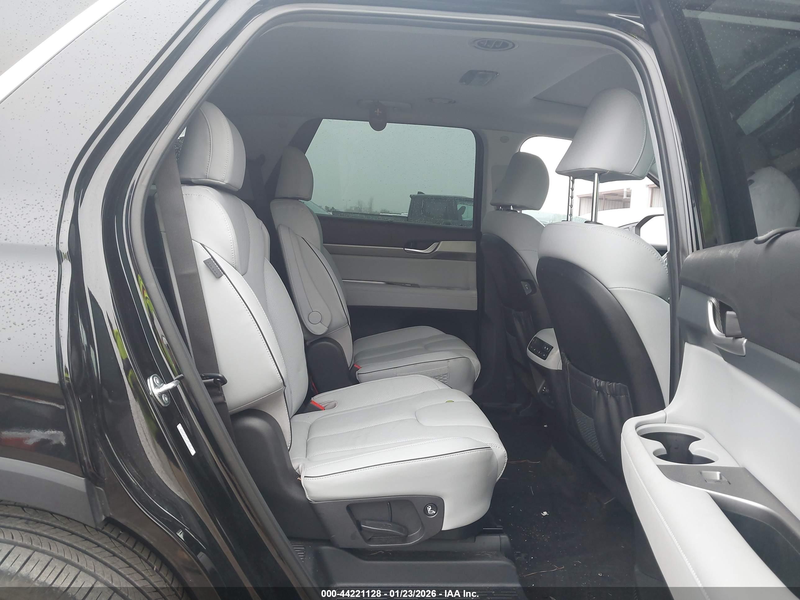 HYUNDAI PALISADE image 8
