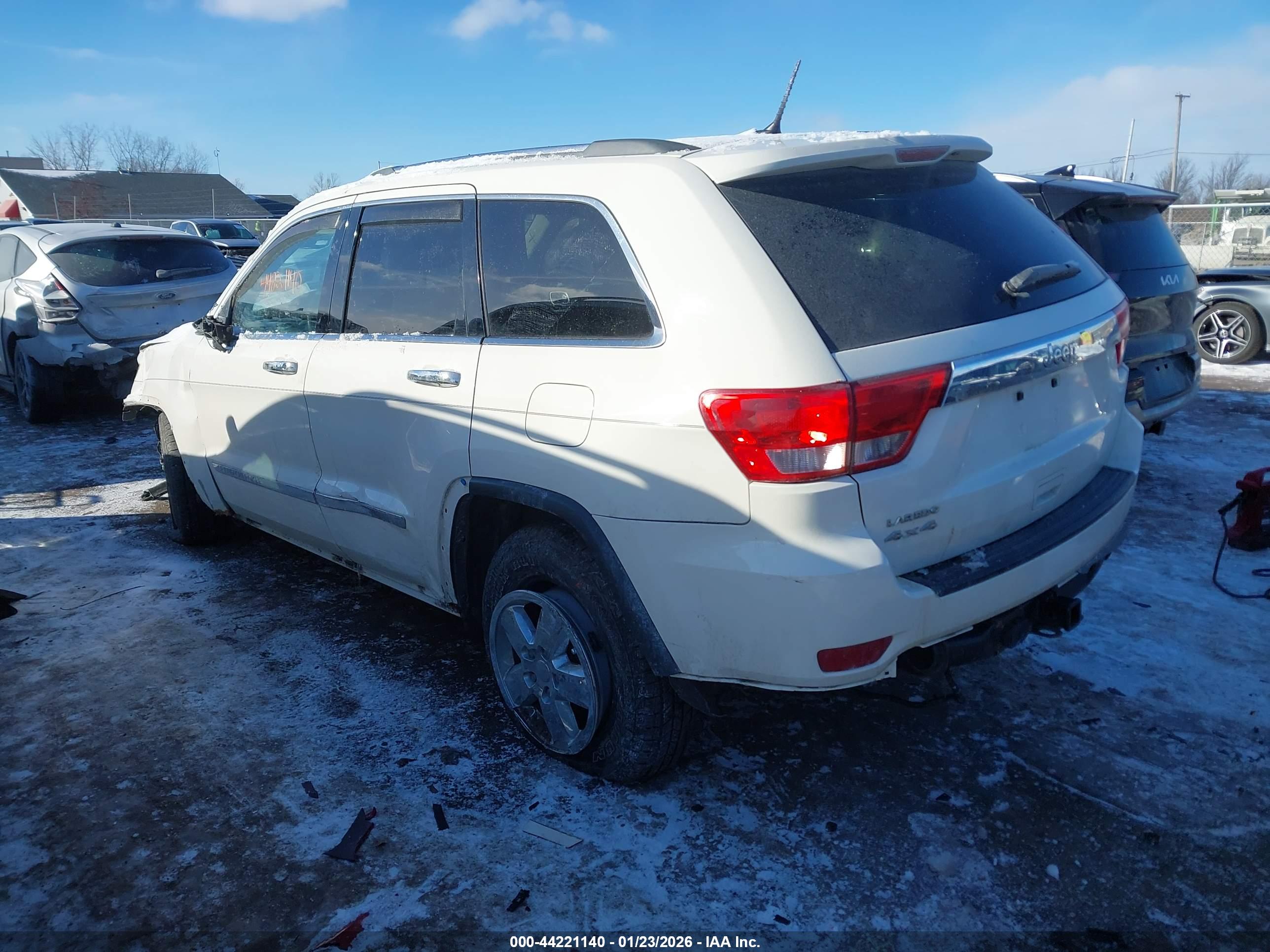 JEEP GRAND image 3