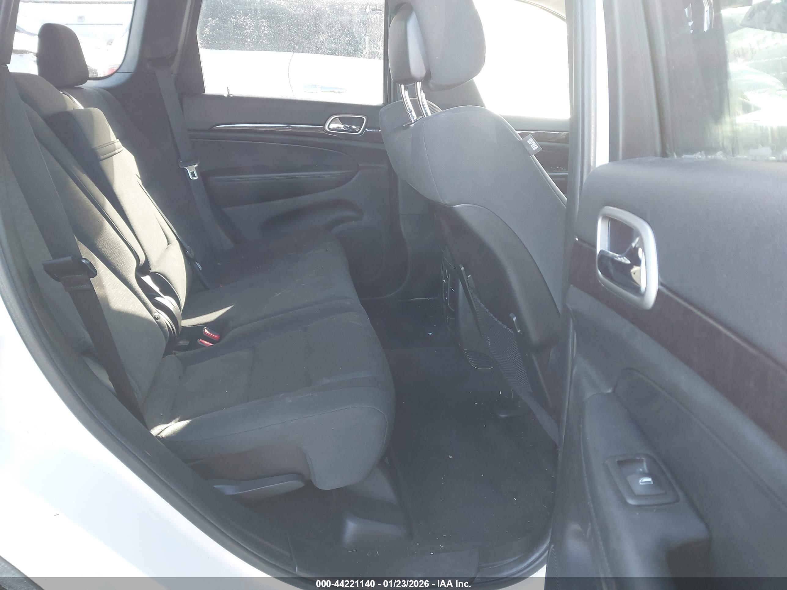 JEEP GRAND image 8
