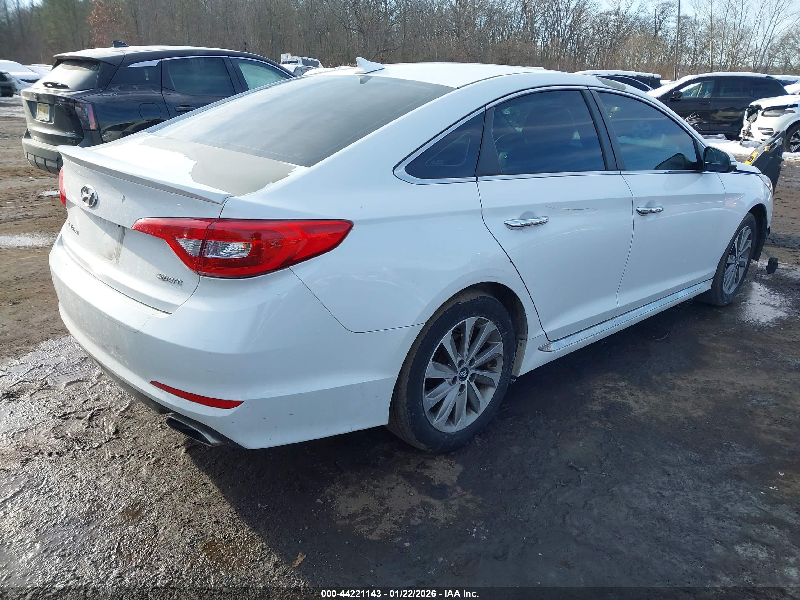HYUNDAI SONATA image 4