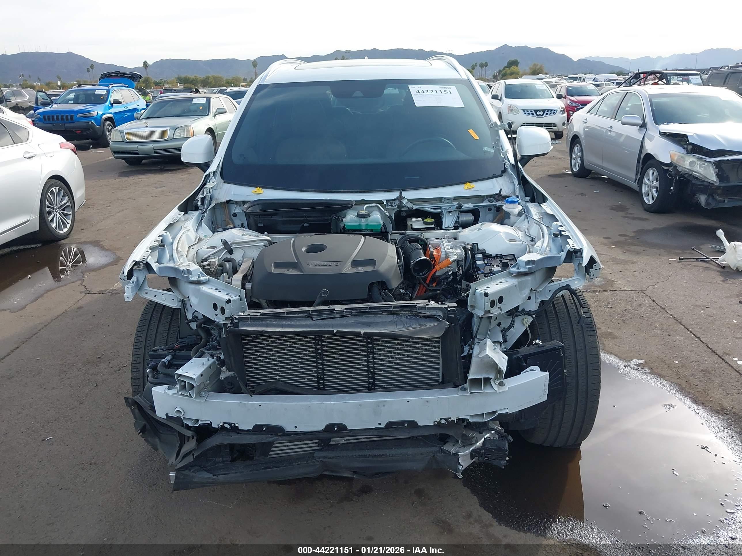 VOLVO XC90 image 6