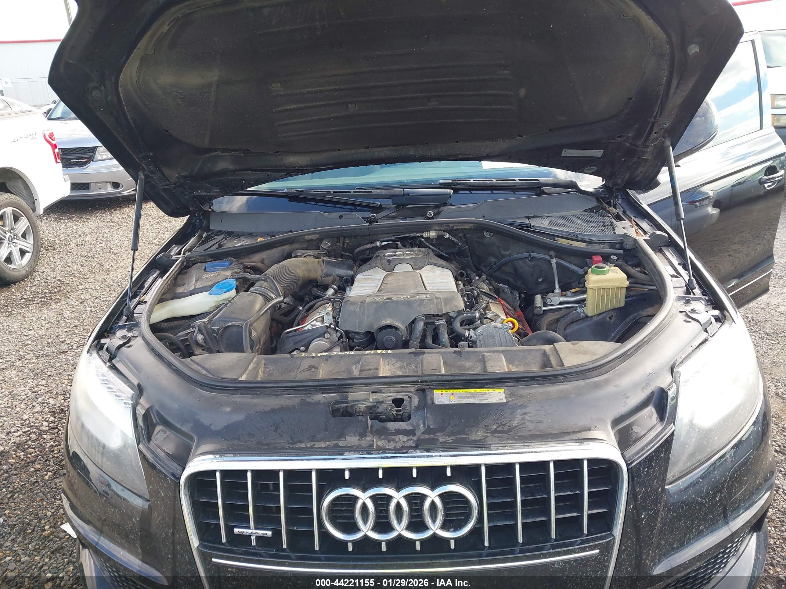 AUDI Q7 image 10