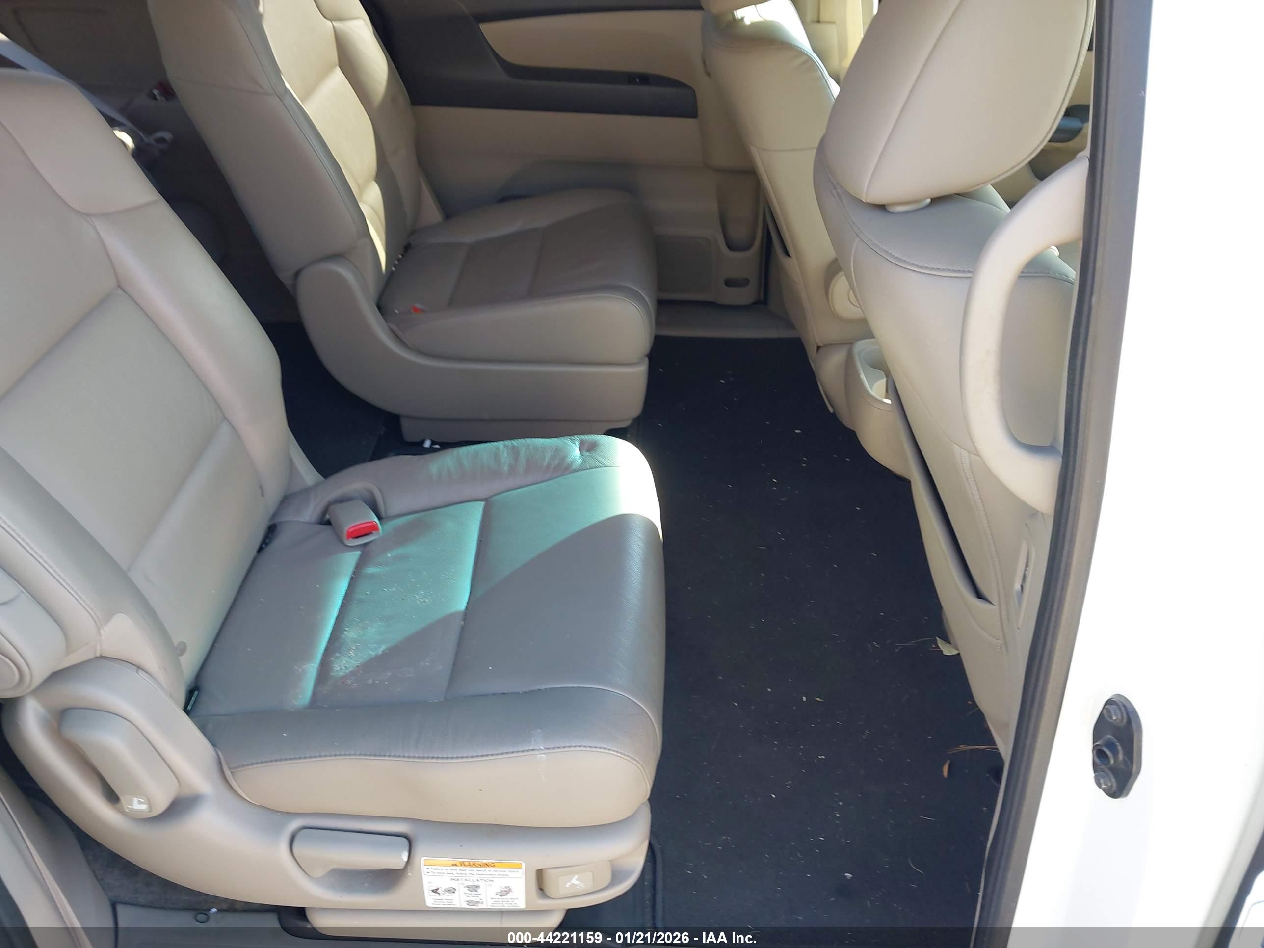 HONDA ODYSSEY image 8