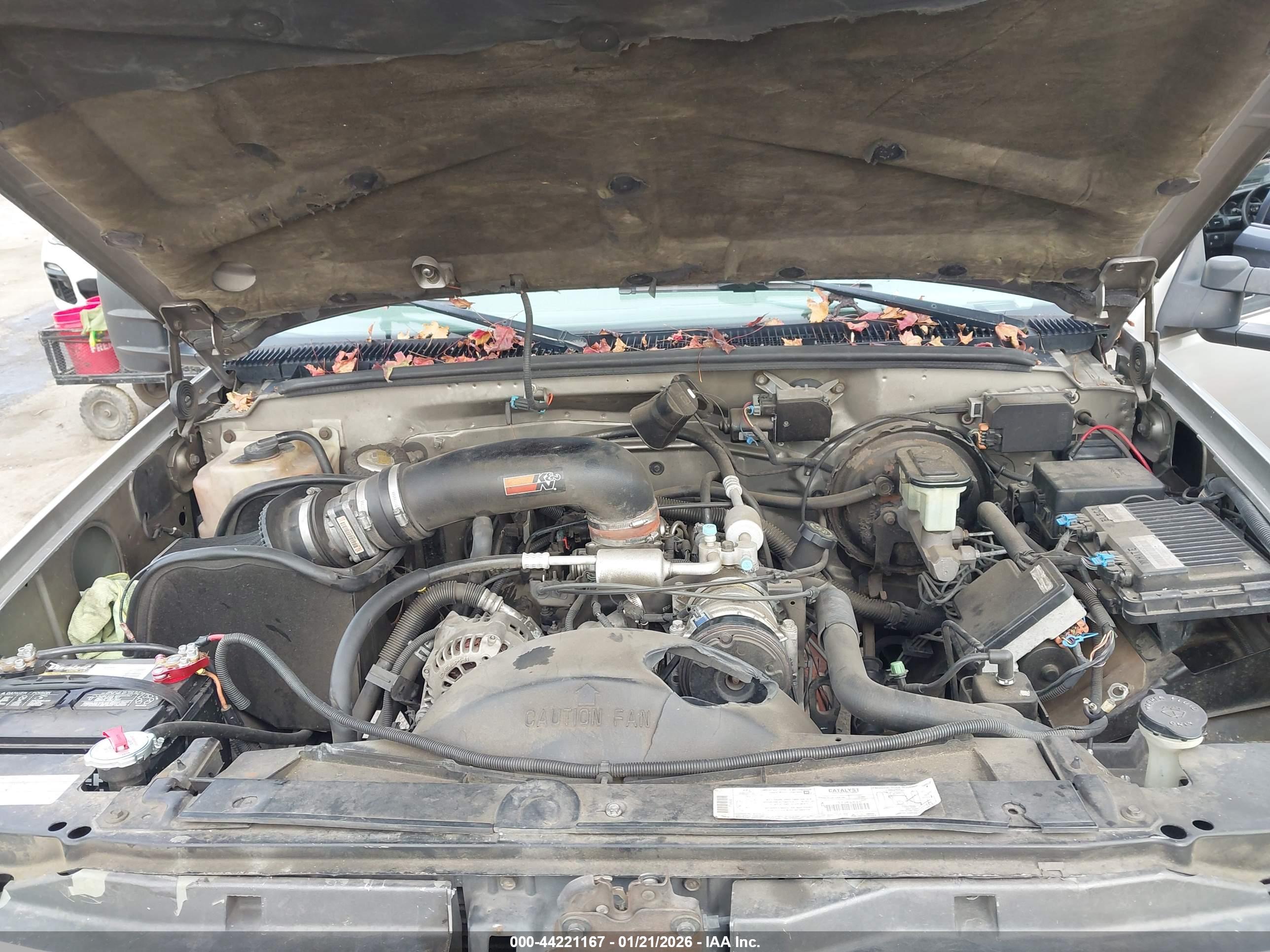 CHEVROLET K2500 image 10
