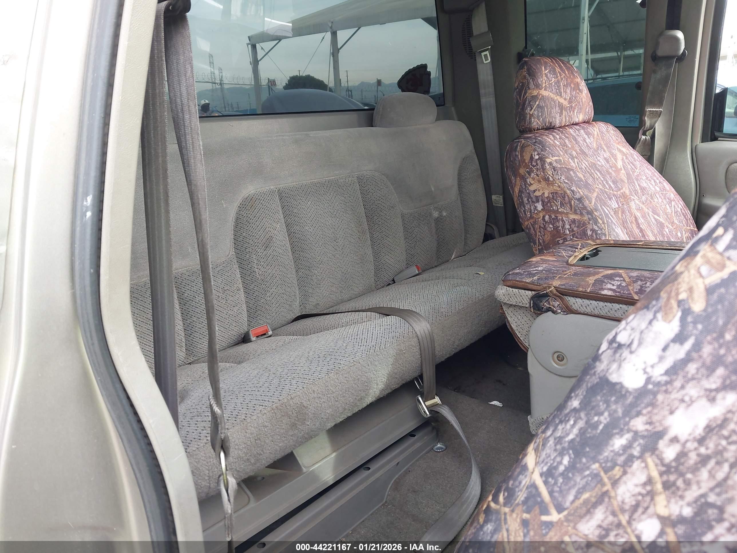 CHEVROLET K2500 image 8