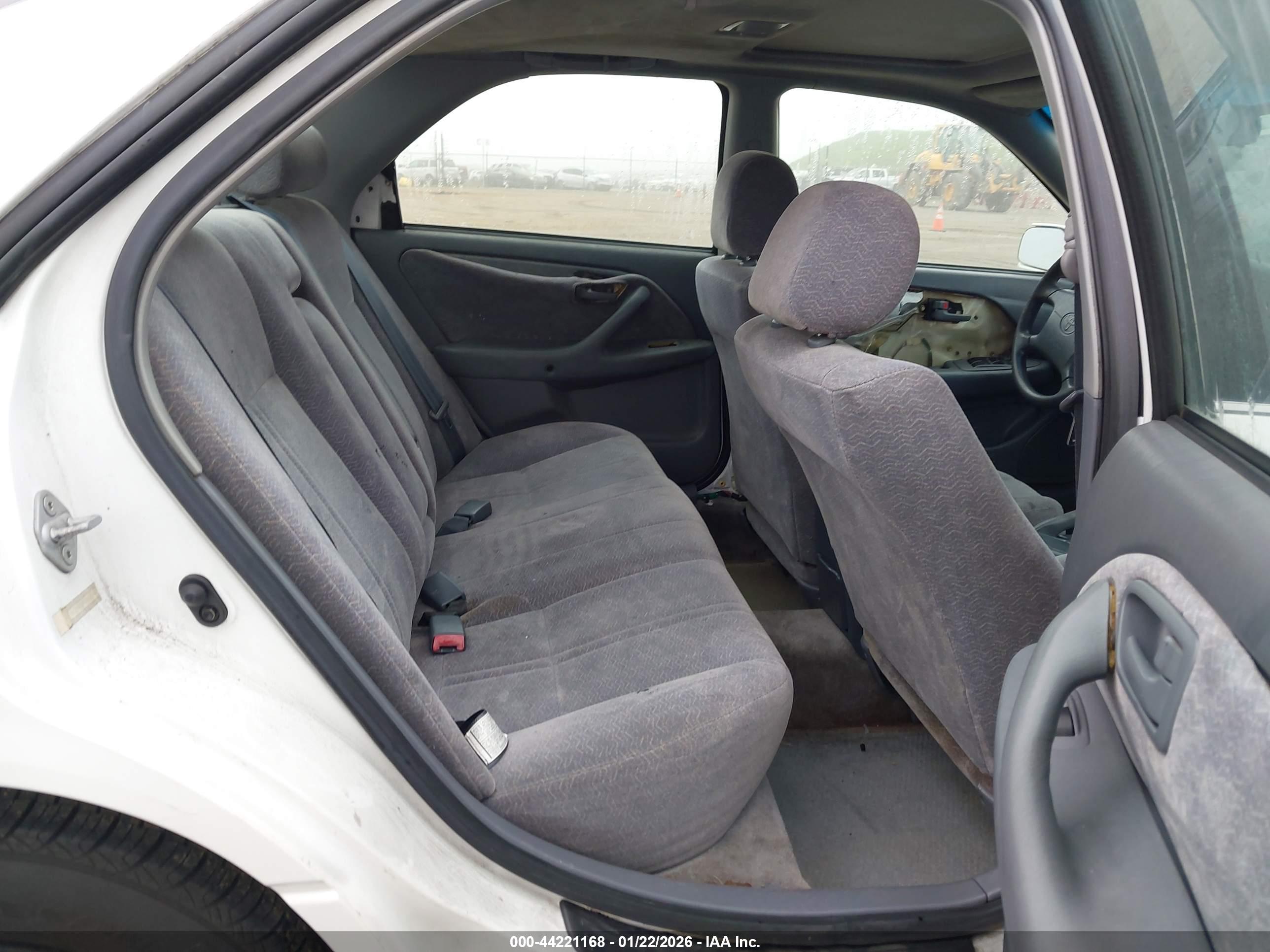 TOYOTA CAMRY image 8