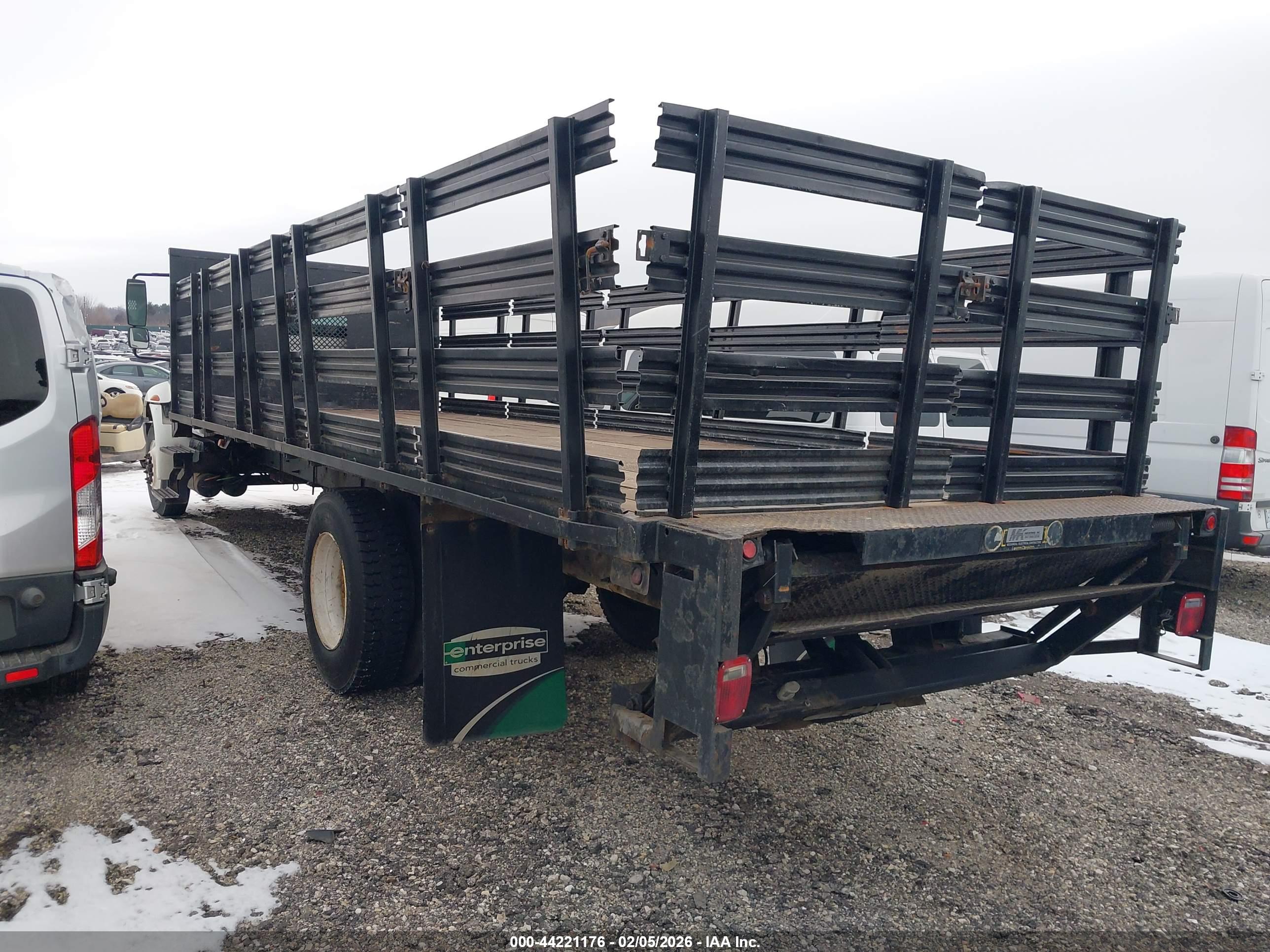 INTERNATIONAL 4000 image 3