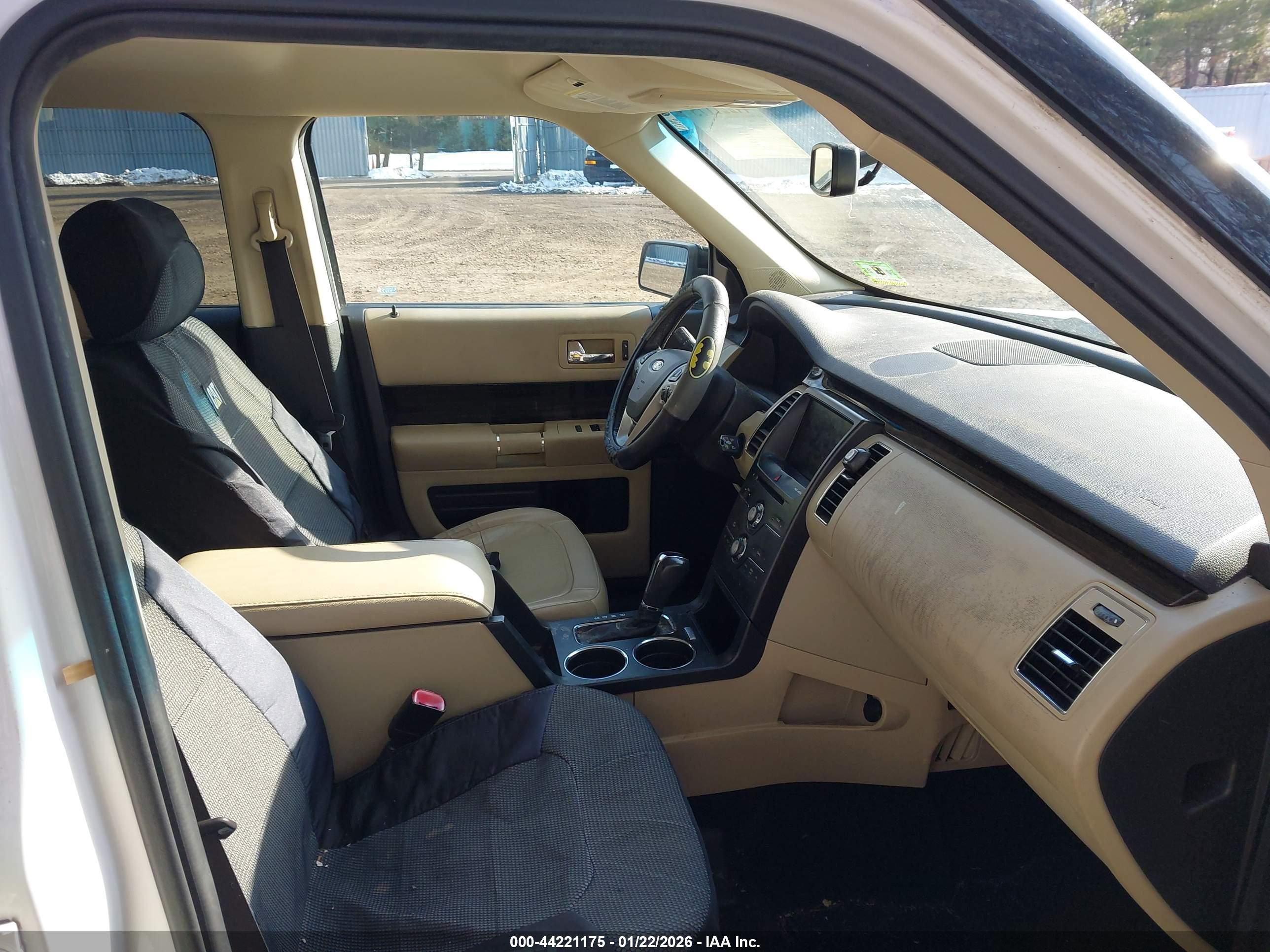 FORD FLEX image 5