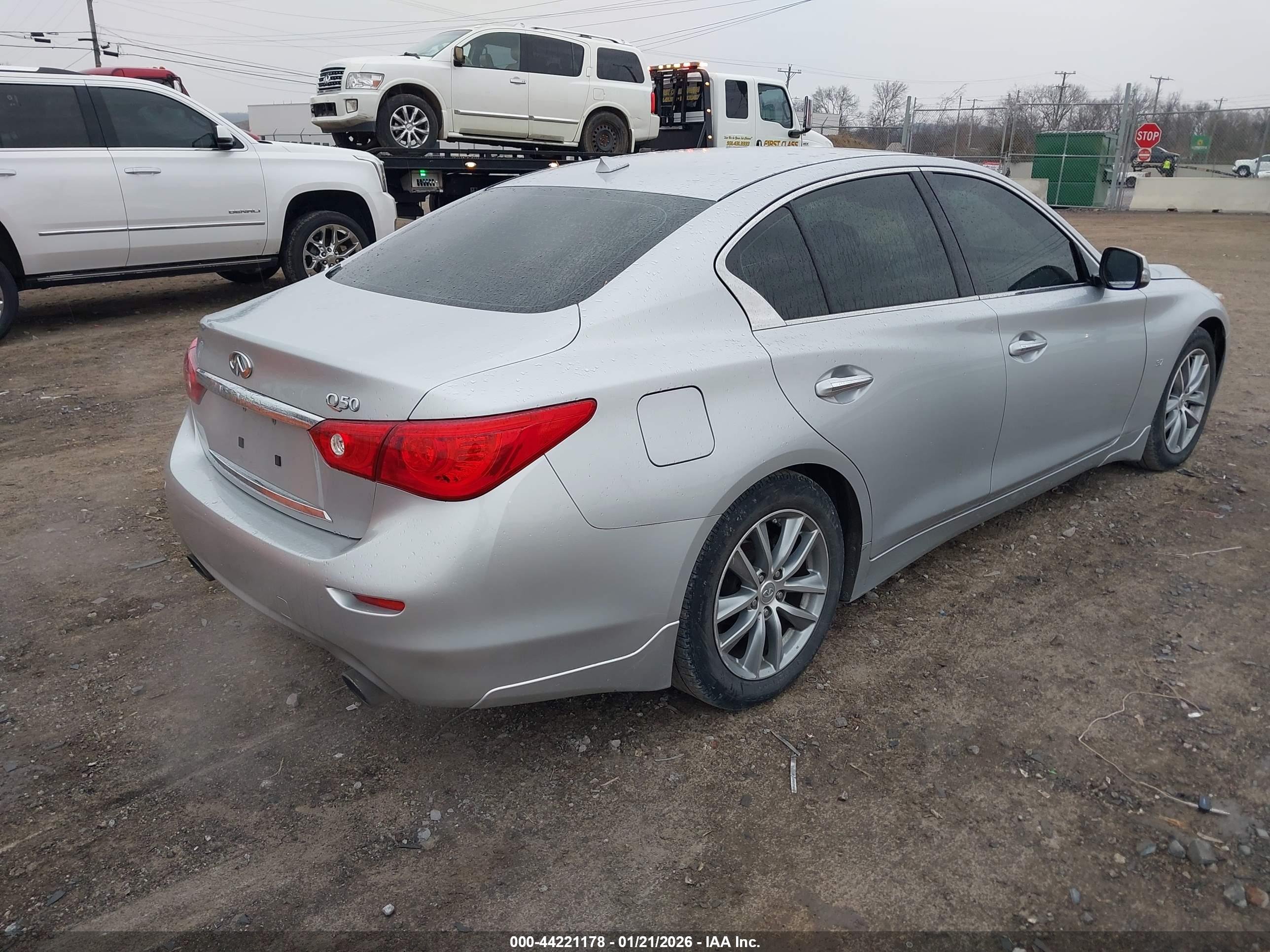 INFINITI Q50 image 4
