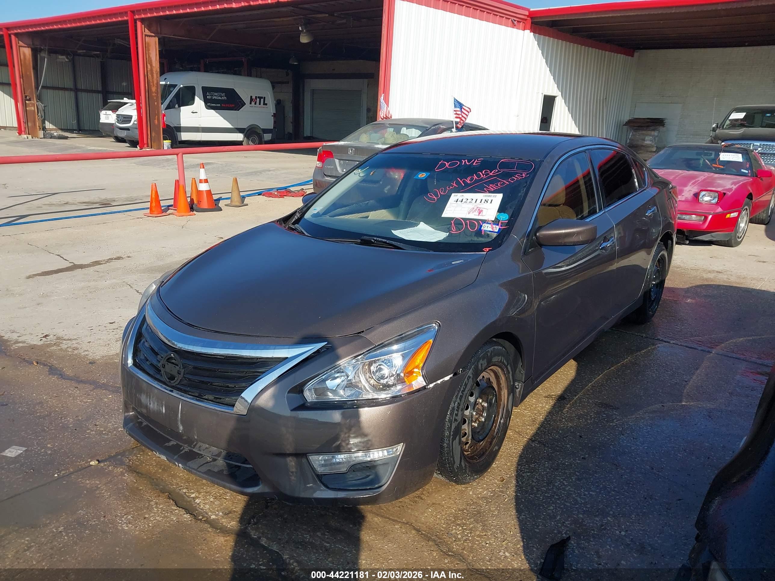 NISSAN ALTIMA image 2