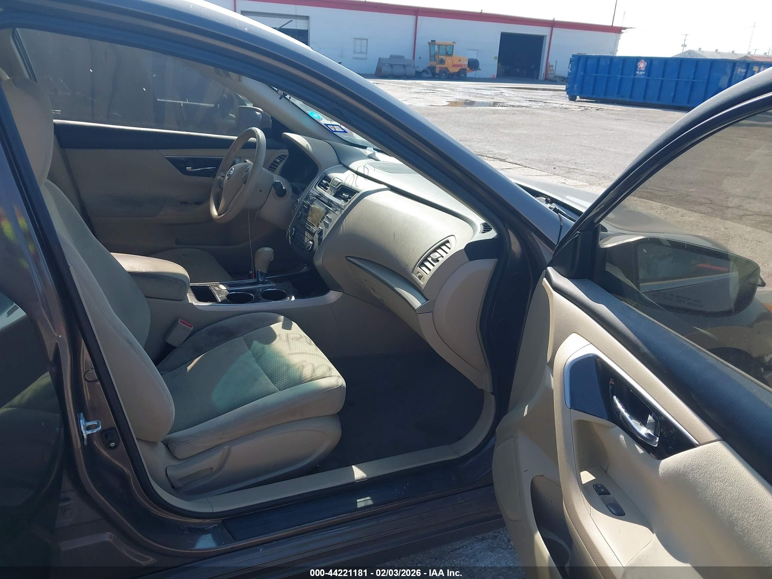NISSAN ALTIMA image 5