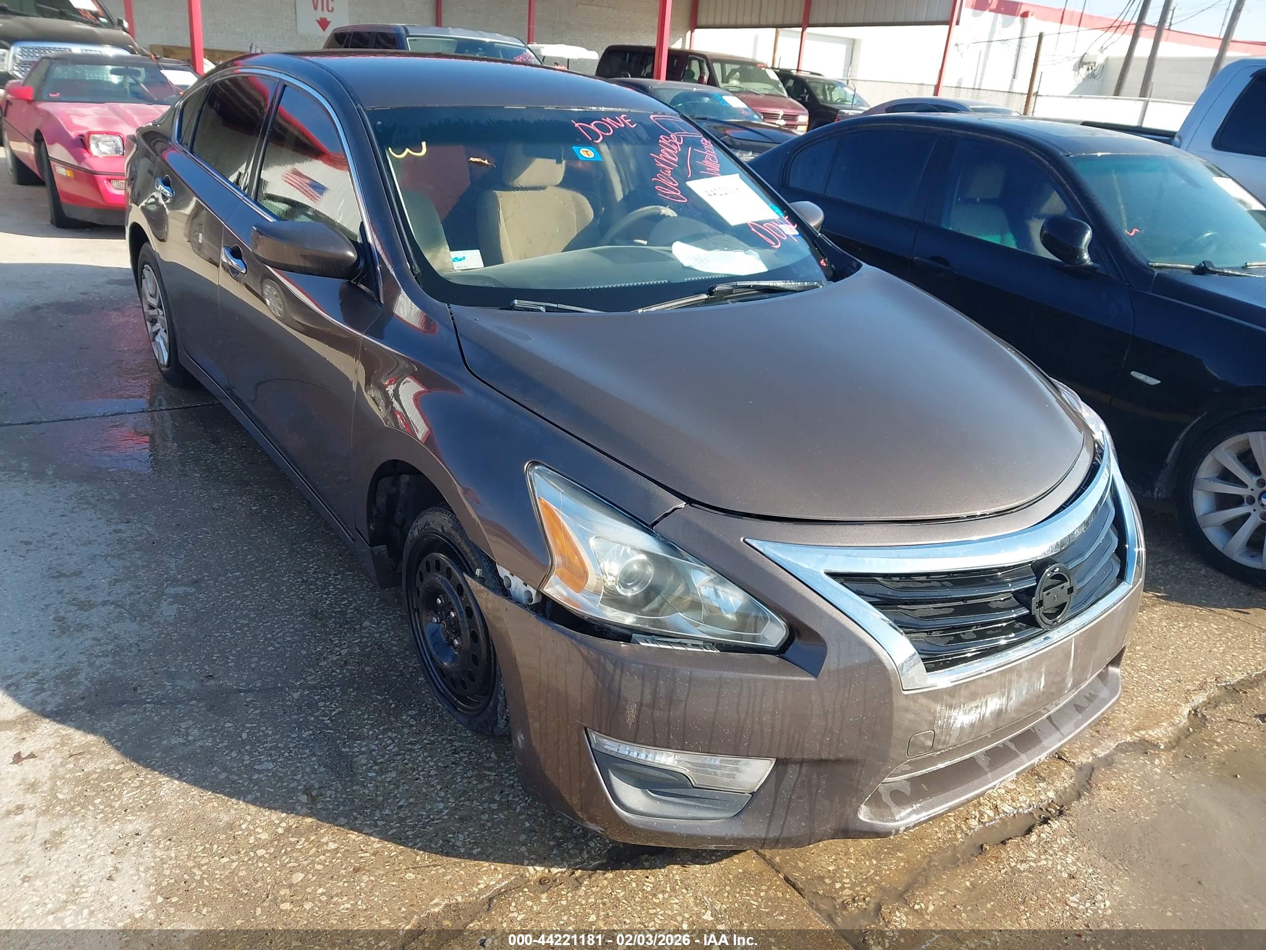 NISSAN ALTIMA image 6