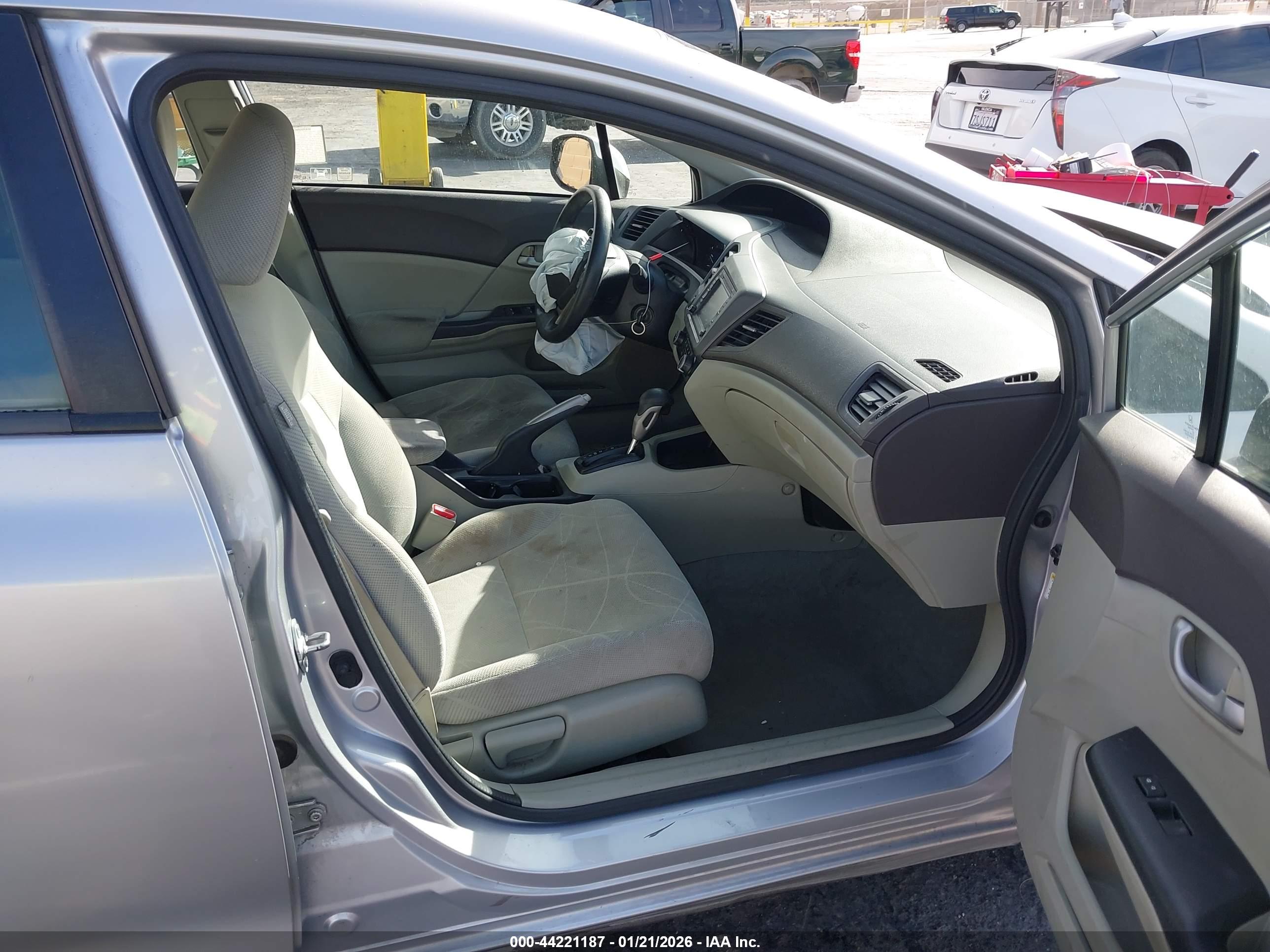HONDA CIVIC image 5