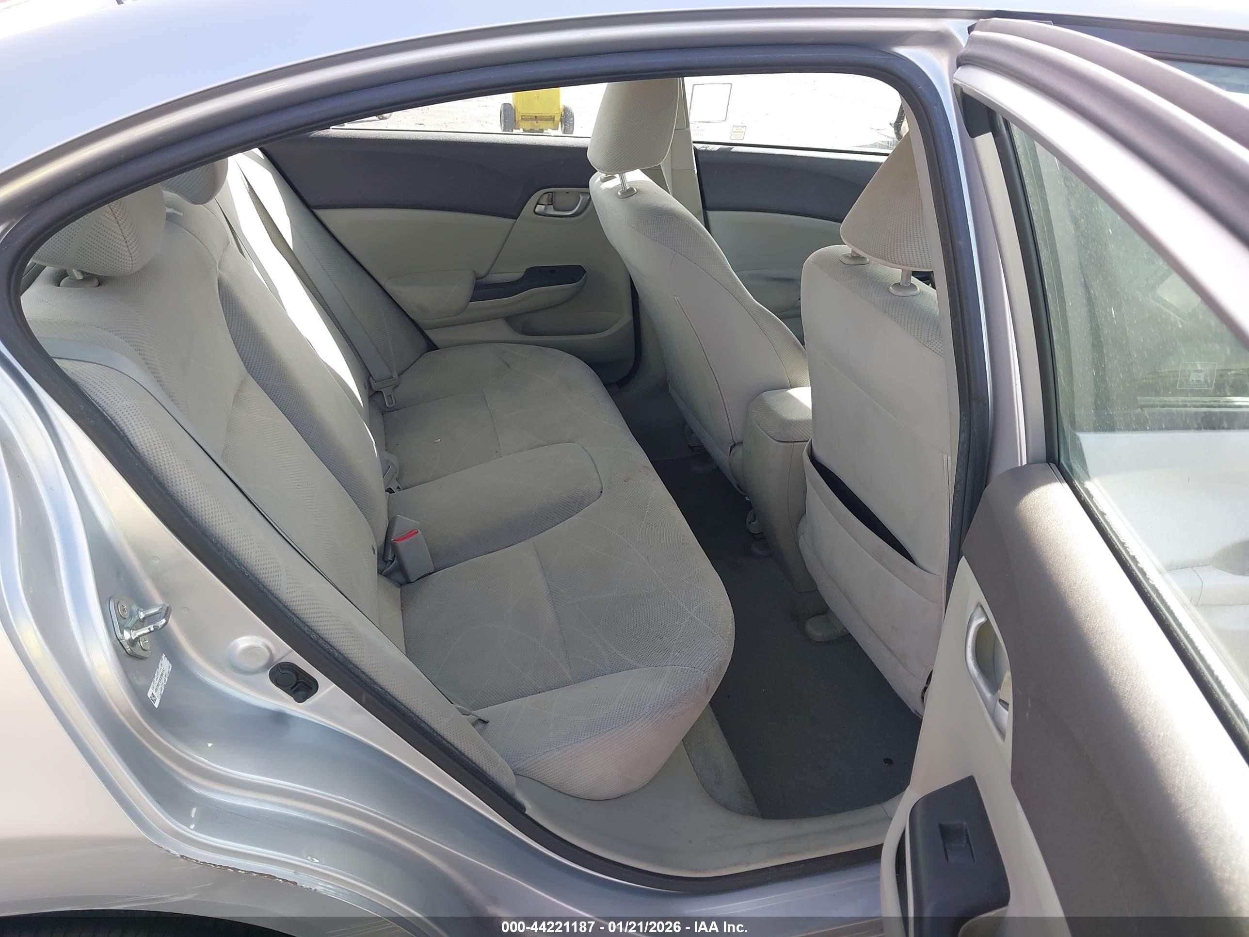 HONDA CIVIC image 8