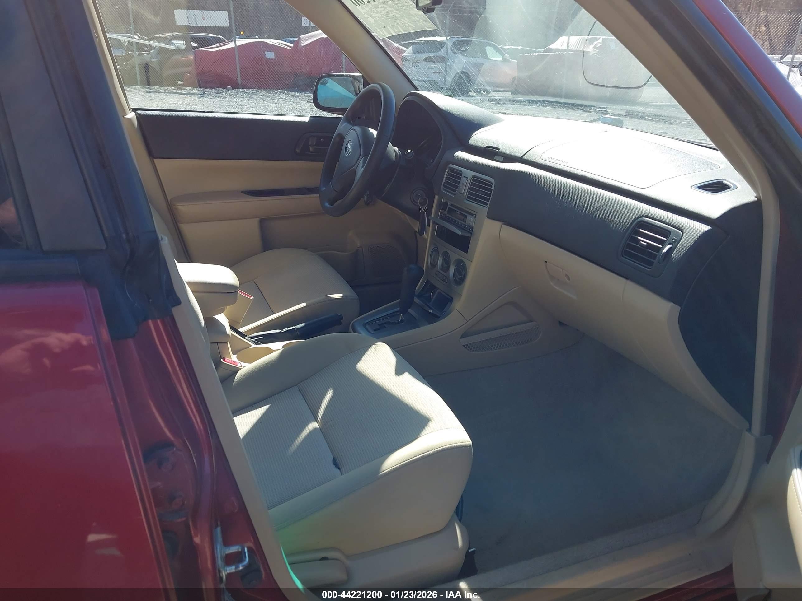 SUBARU FORESTER image 5
