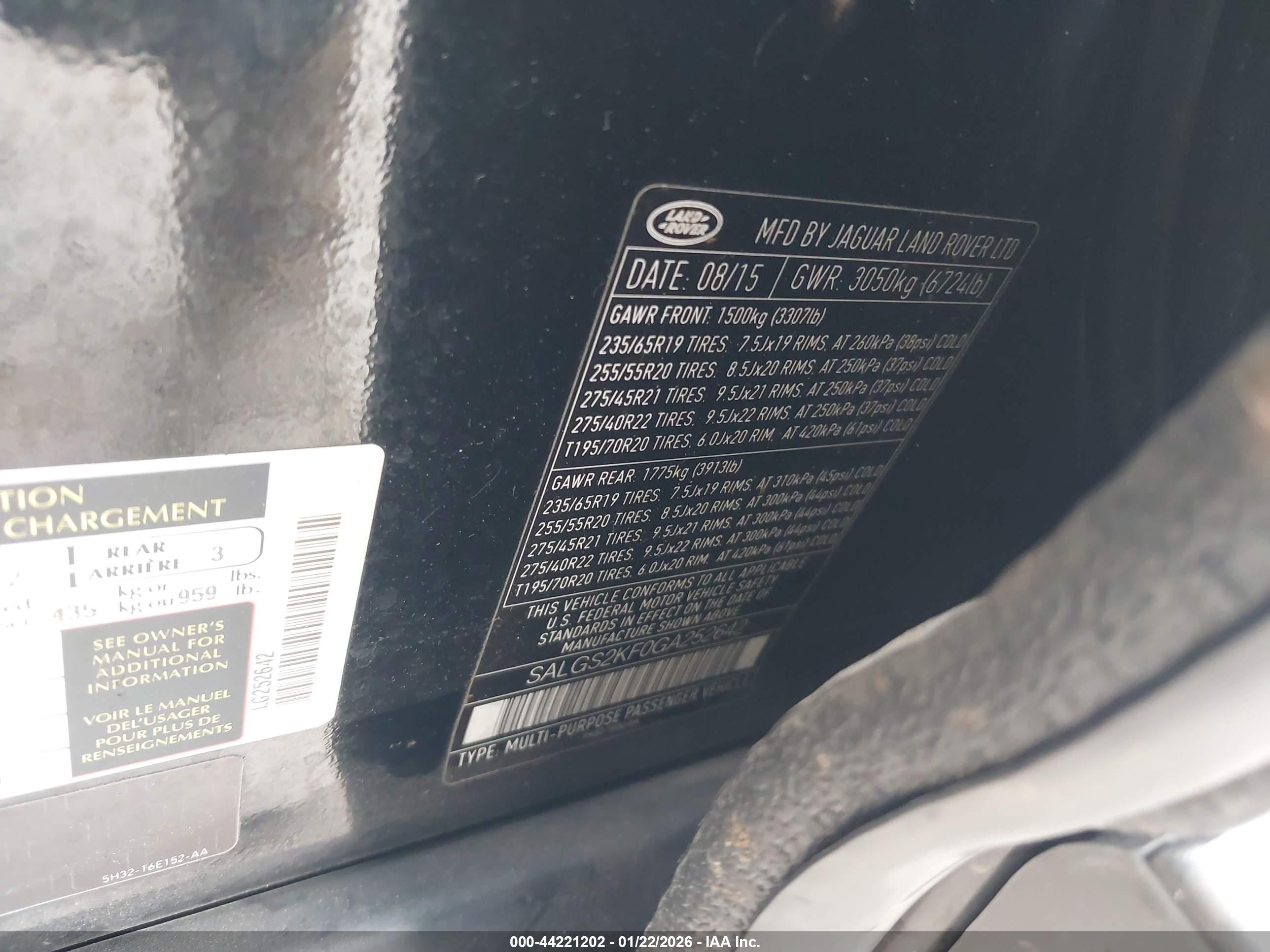 LAND ROVER image 9