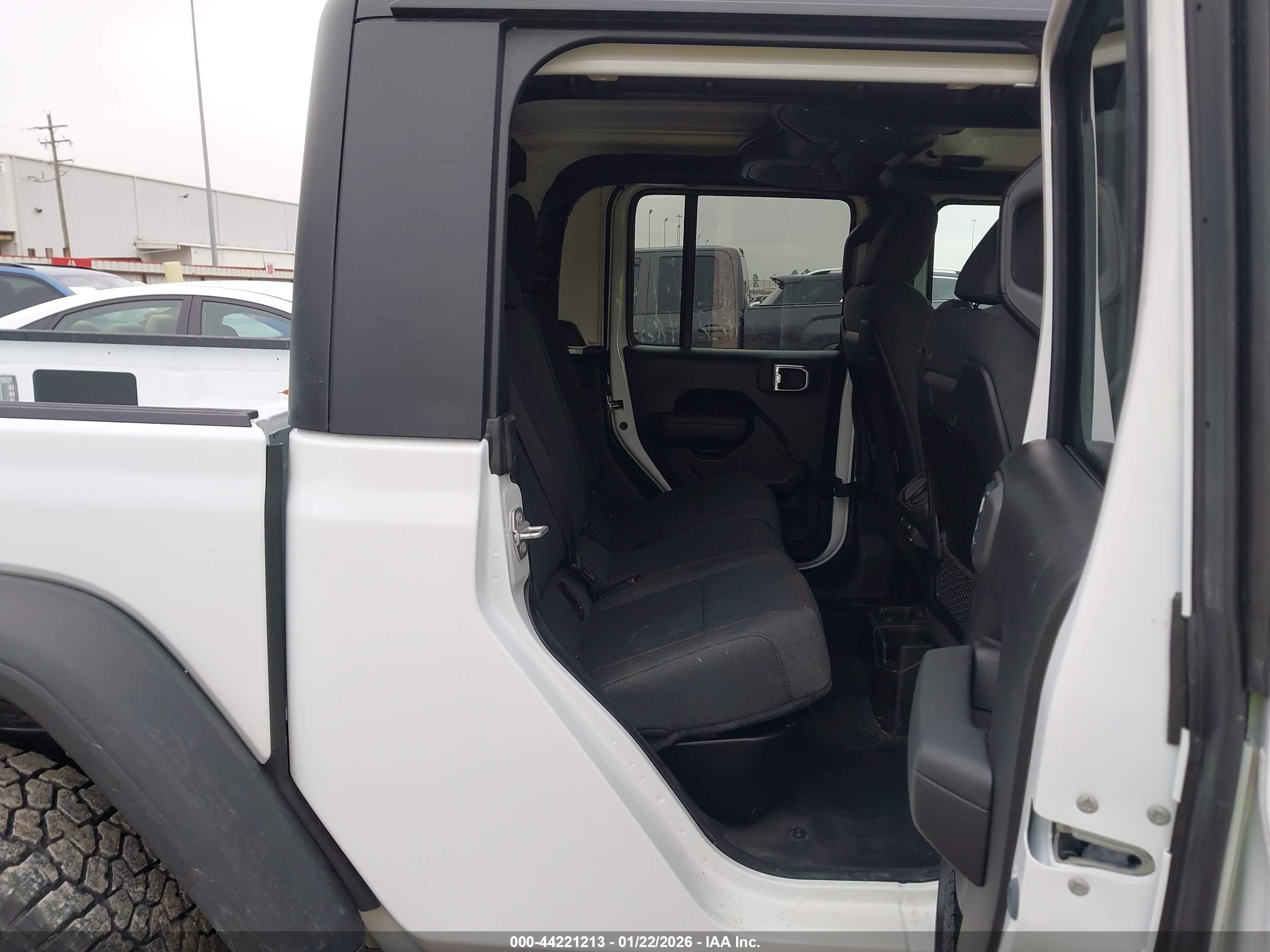 JEEP GLAD image 8