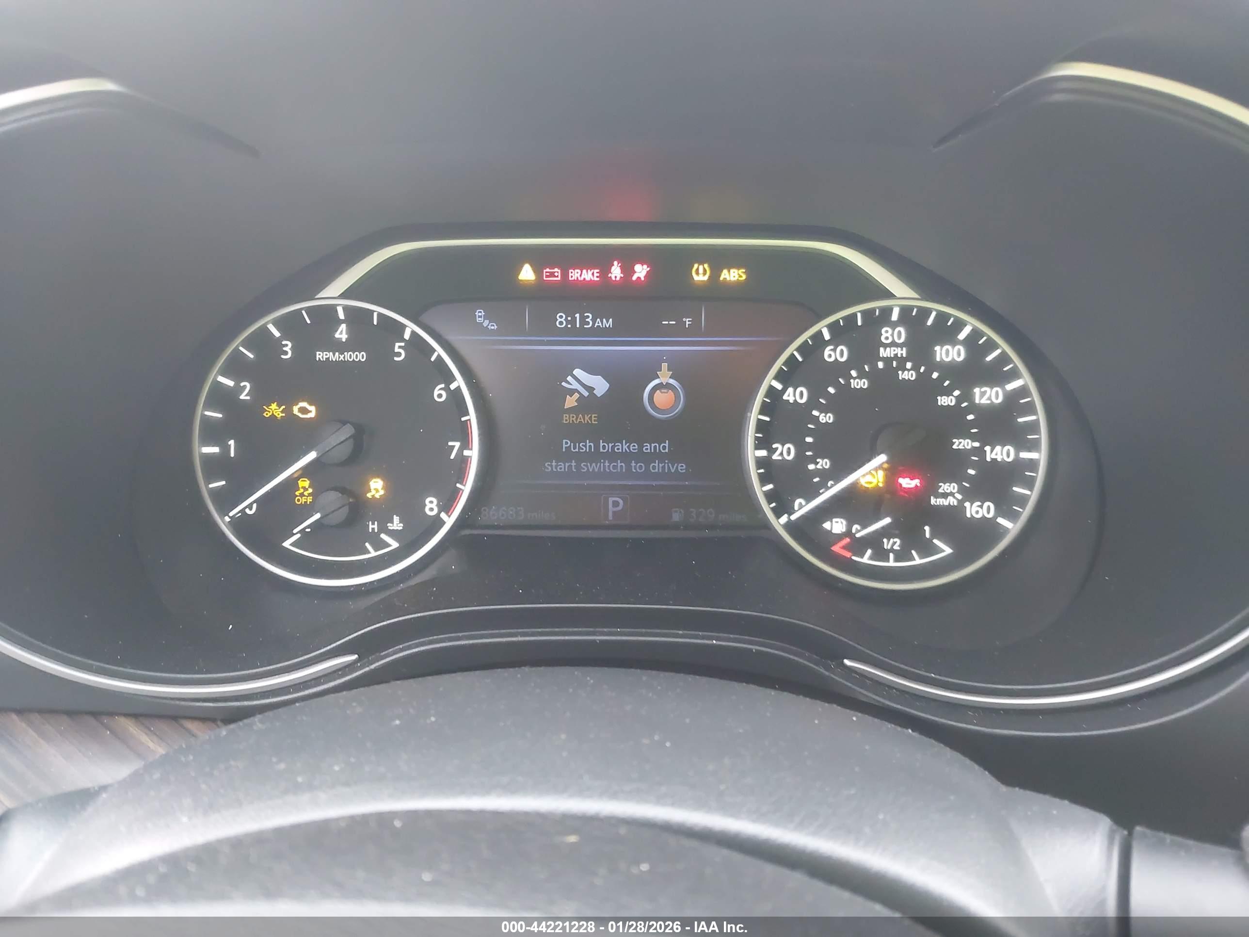 NISSAN MAXIMA image 7