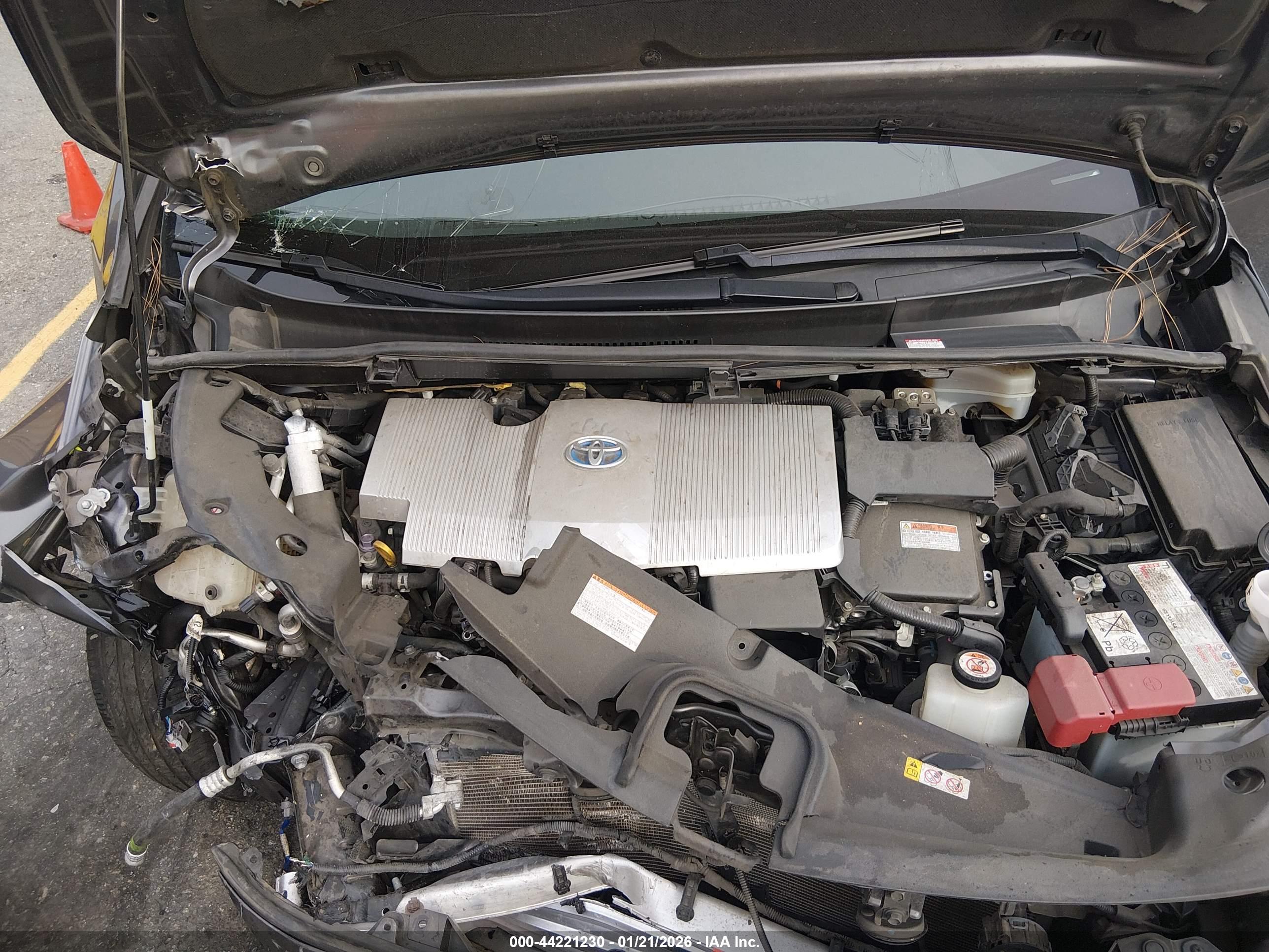 TOYOTA PRIUS image 10