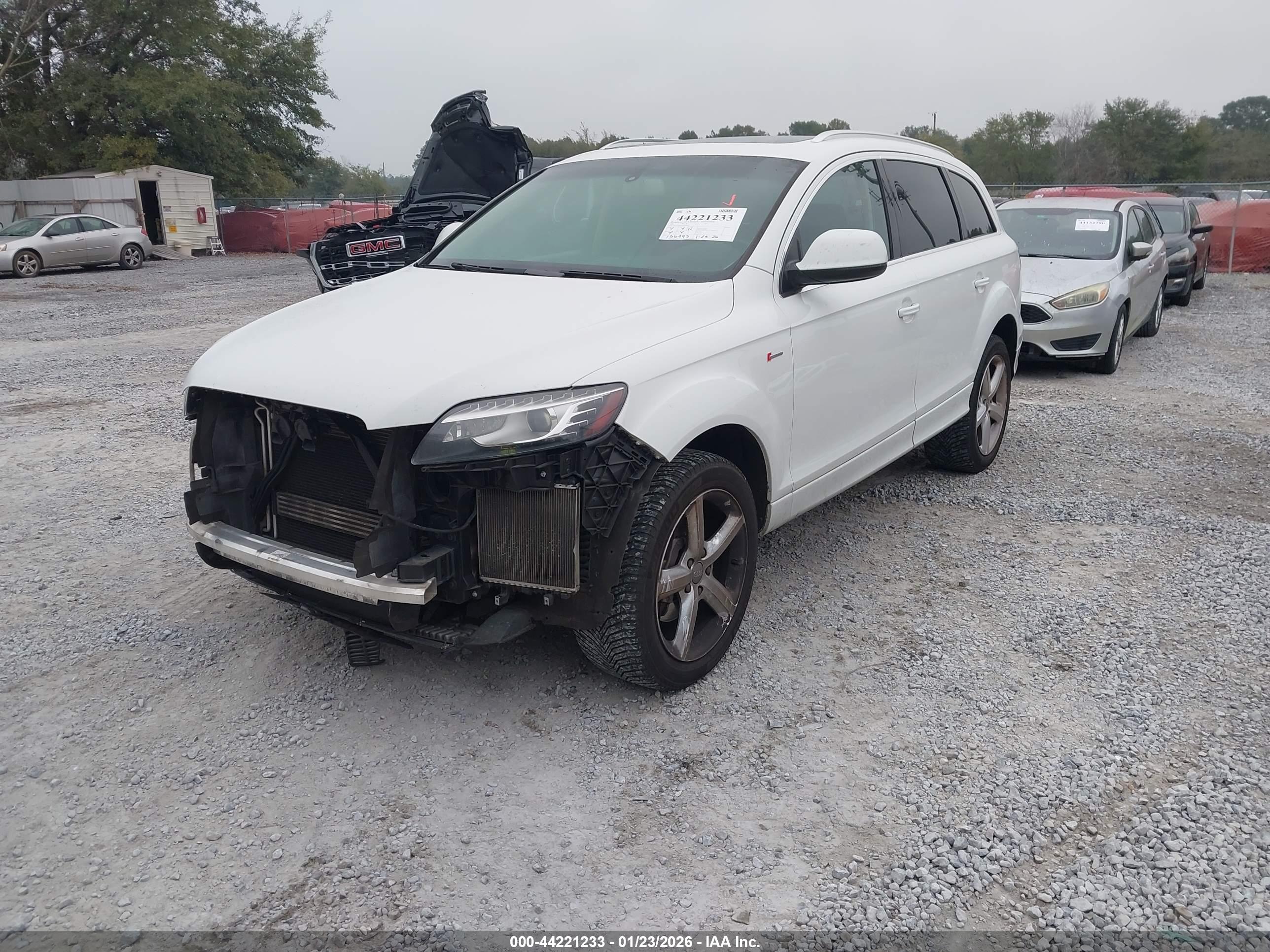 AUDI Q7 image 2
