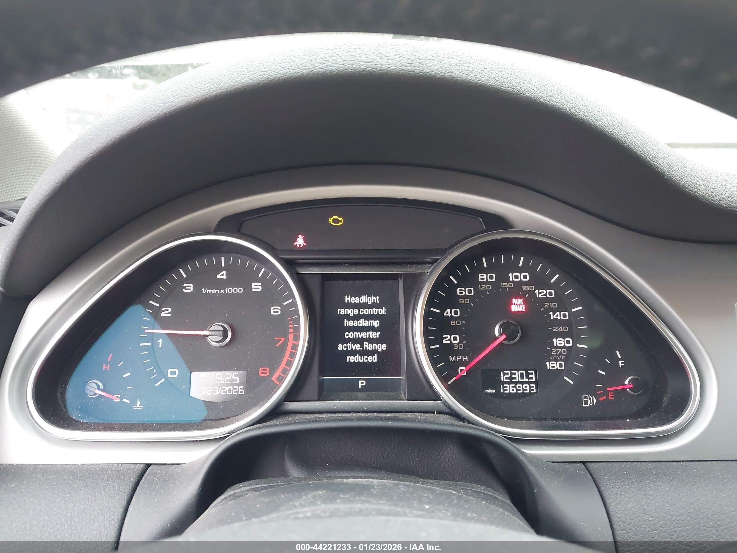 AUDI Q7 image 7