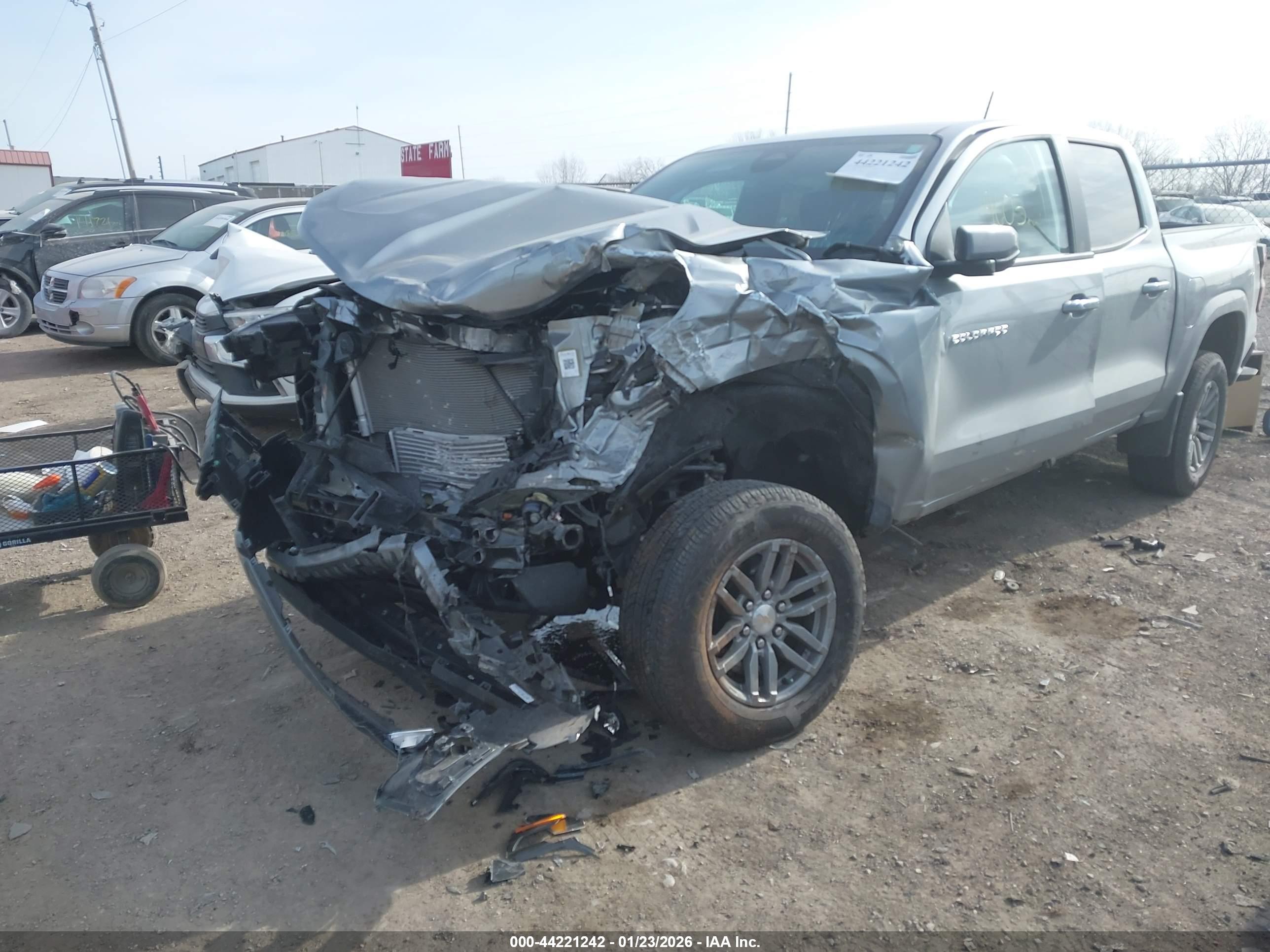 CHEVROLET COLORADO image 6