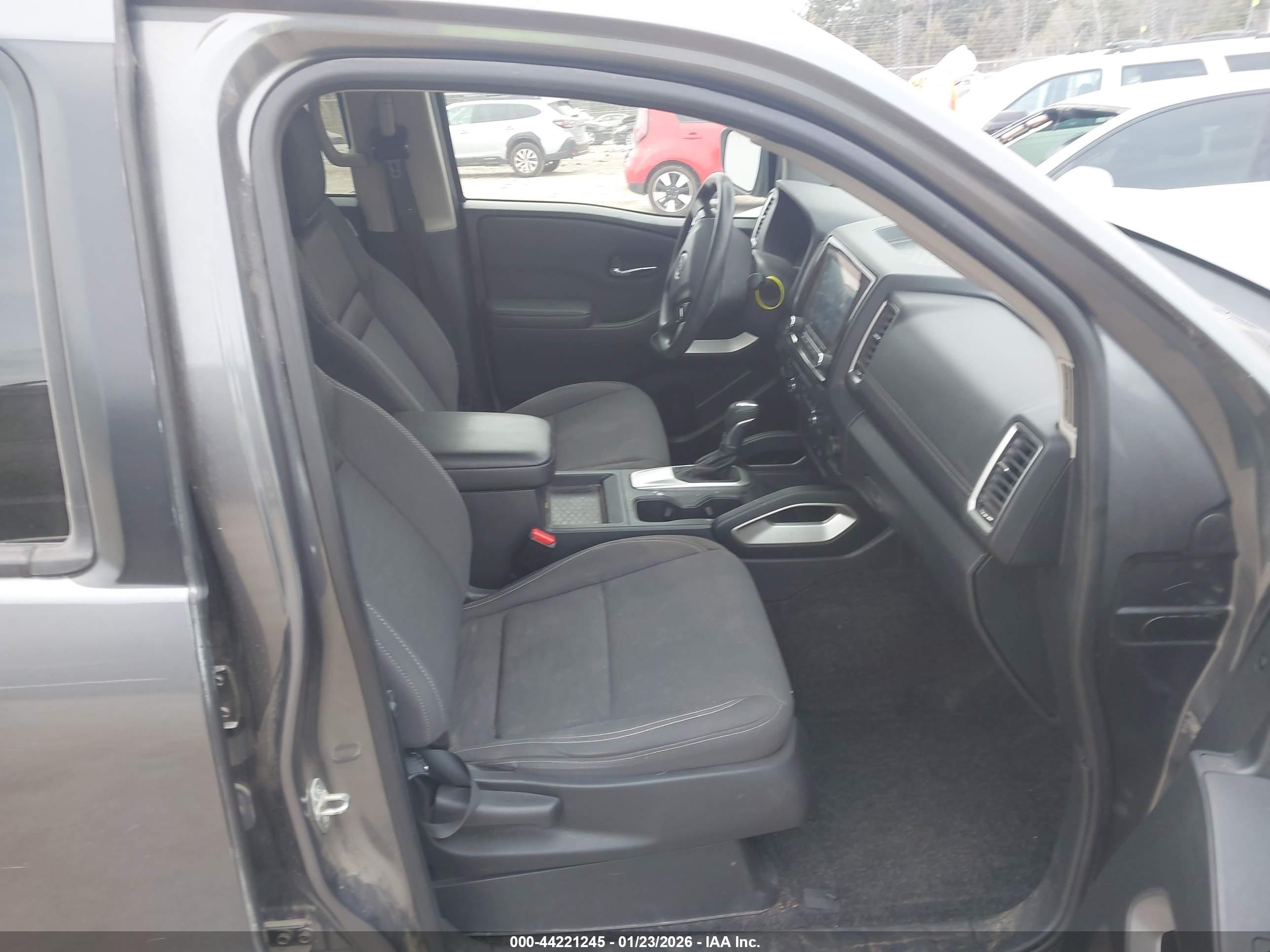 NISSAN FRONTIER image 5