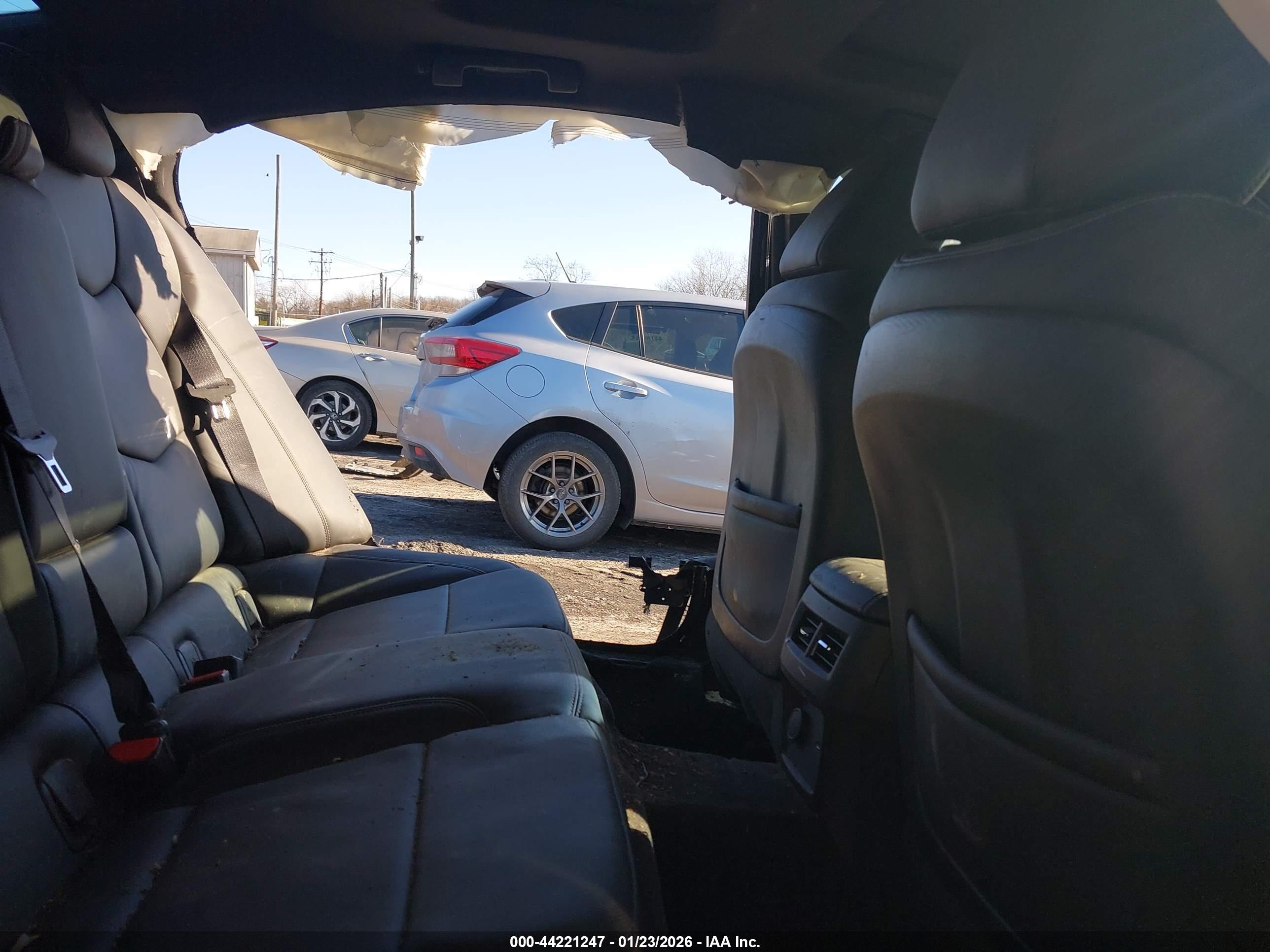 CADILLAC CT5 image 8