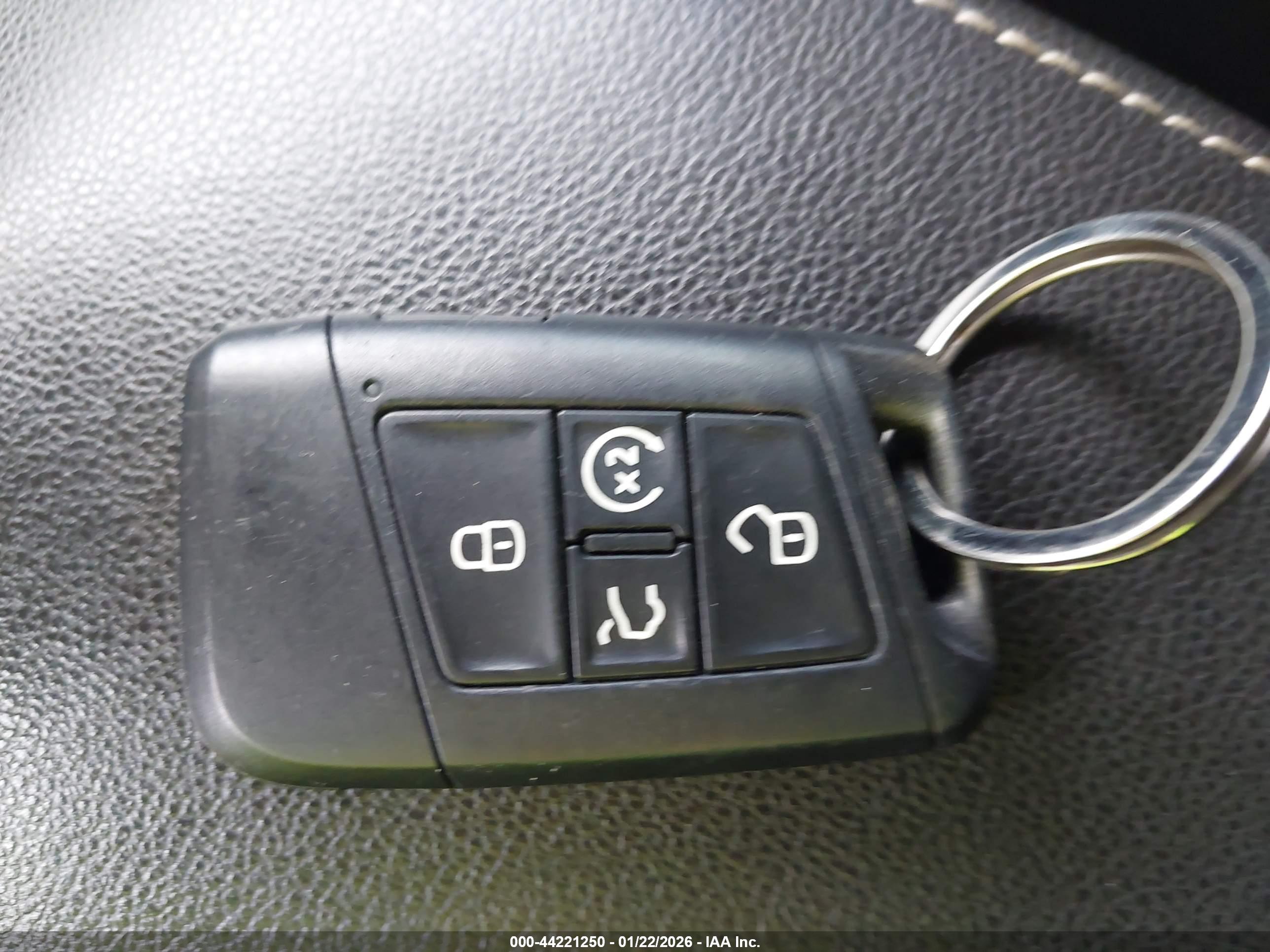 VOLKSWAGEN TIGUAN image 11