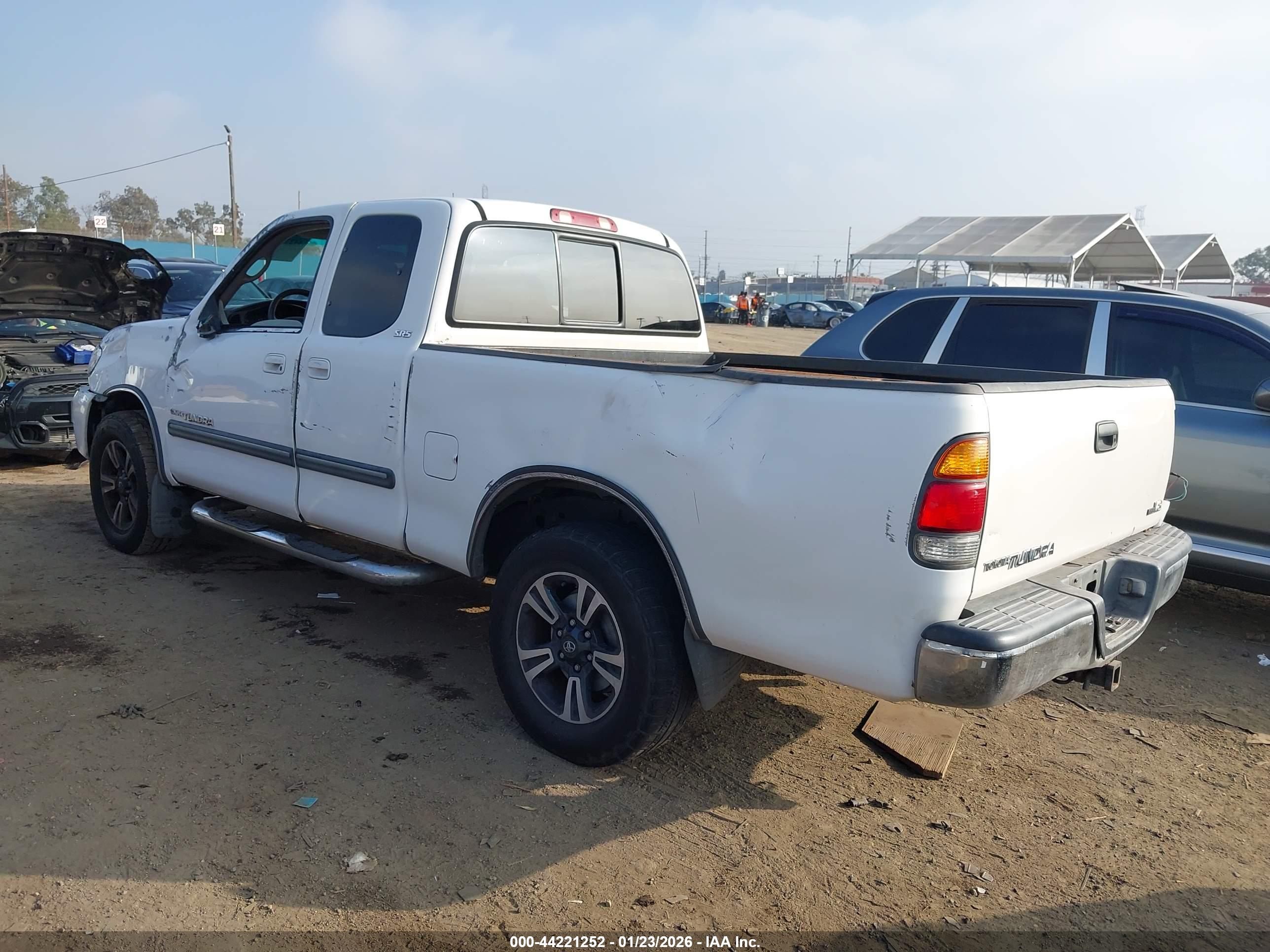 TOYOTA TUNDRA image 3