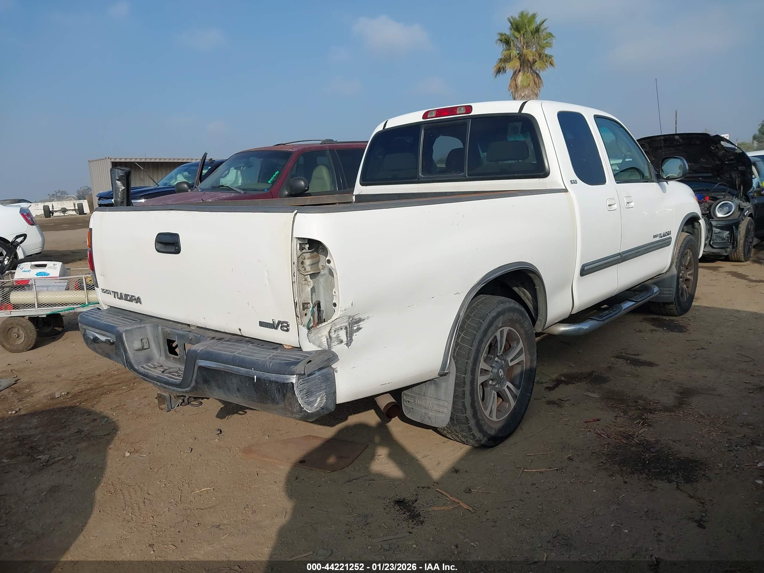 TOYOTA TUNDRA image 4