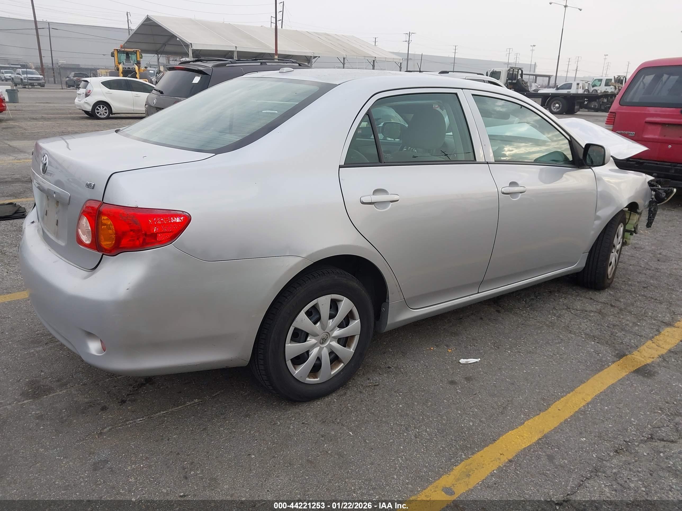 TOYOTA COROLLA image 4