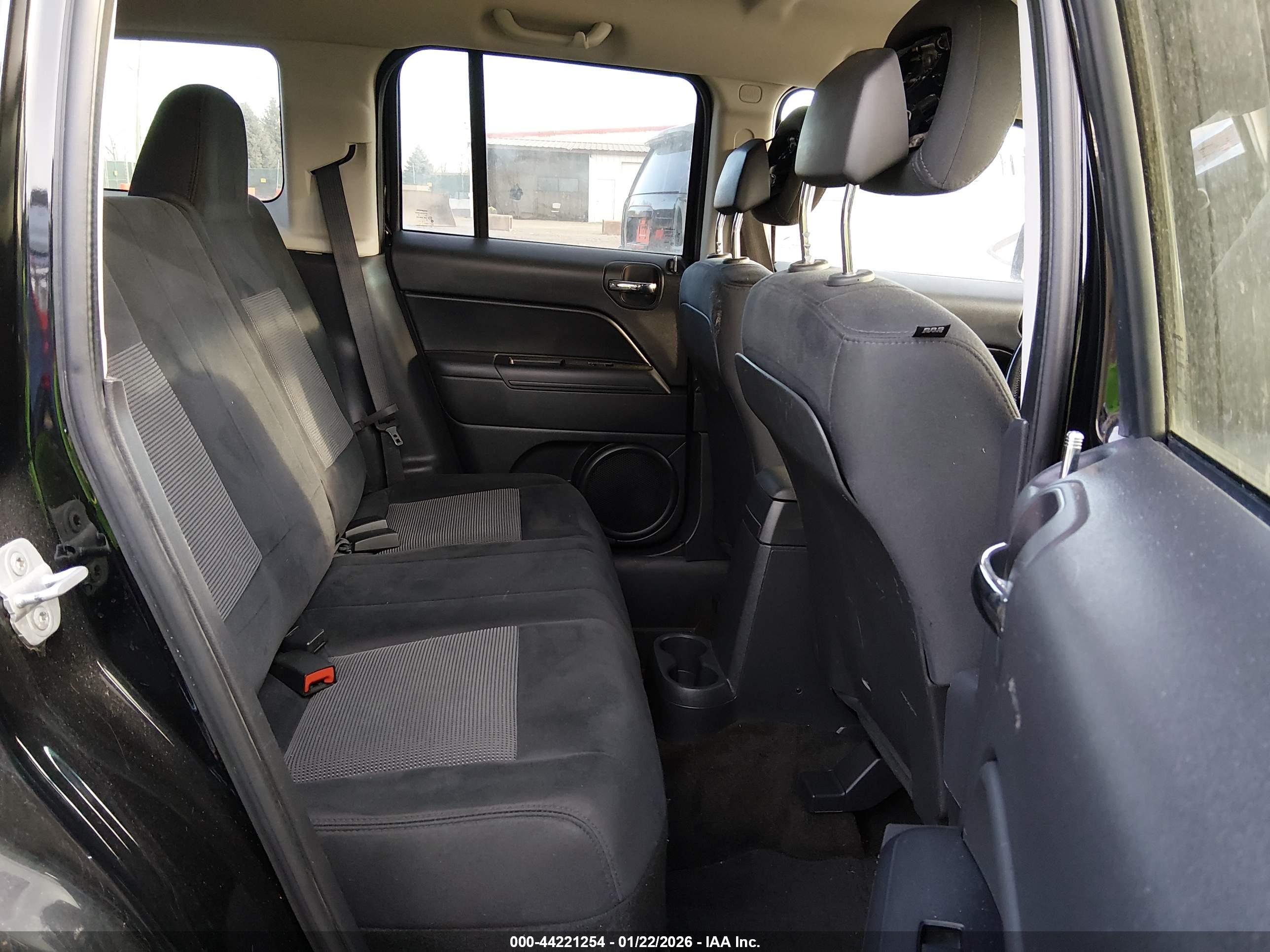 JEEP PATRIOT image 8