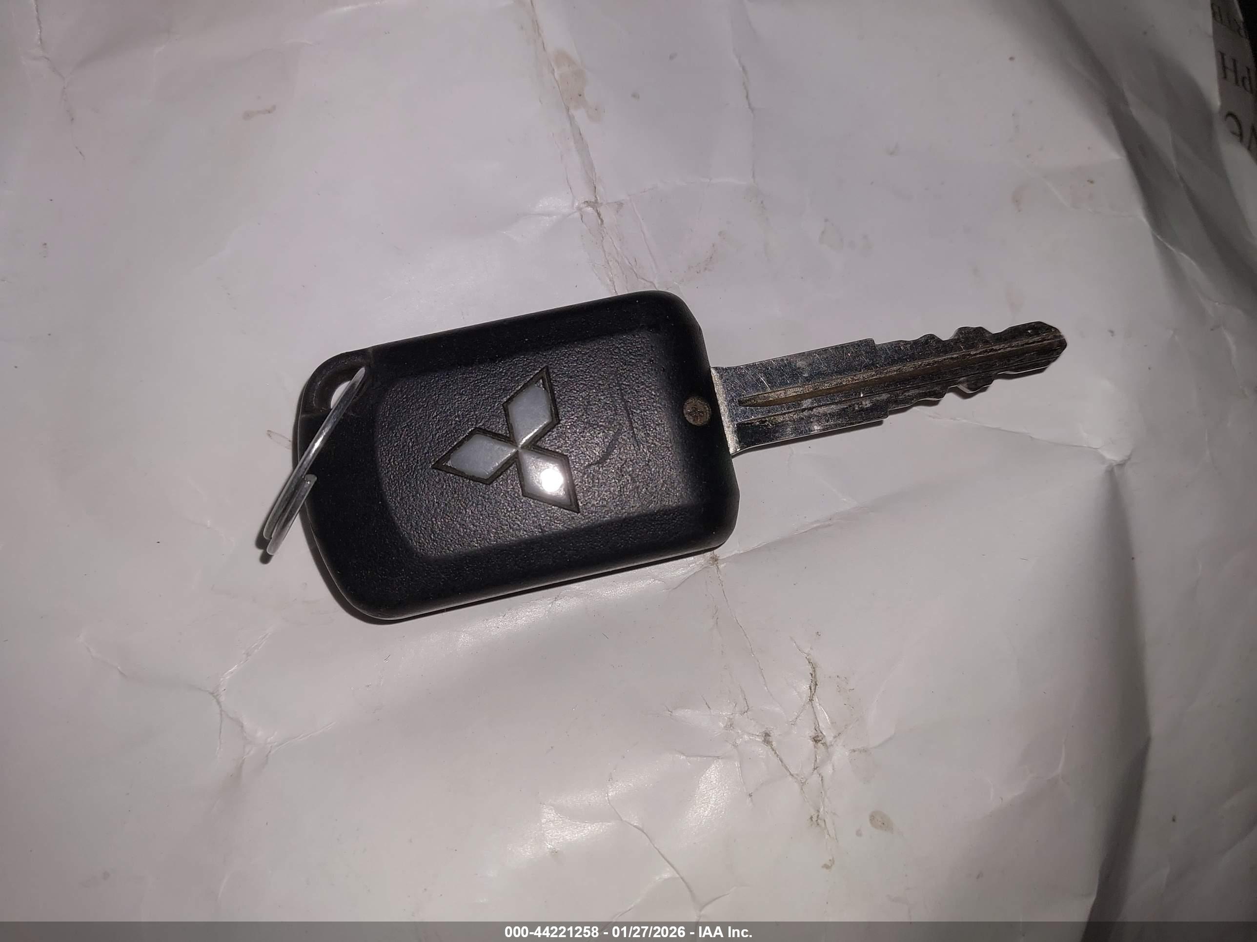 MITSUBISHI LANCER image 11
