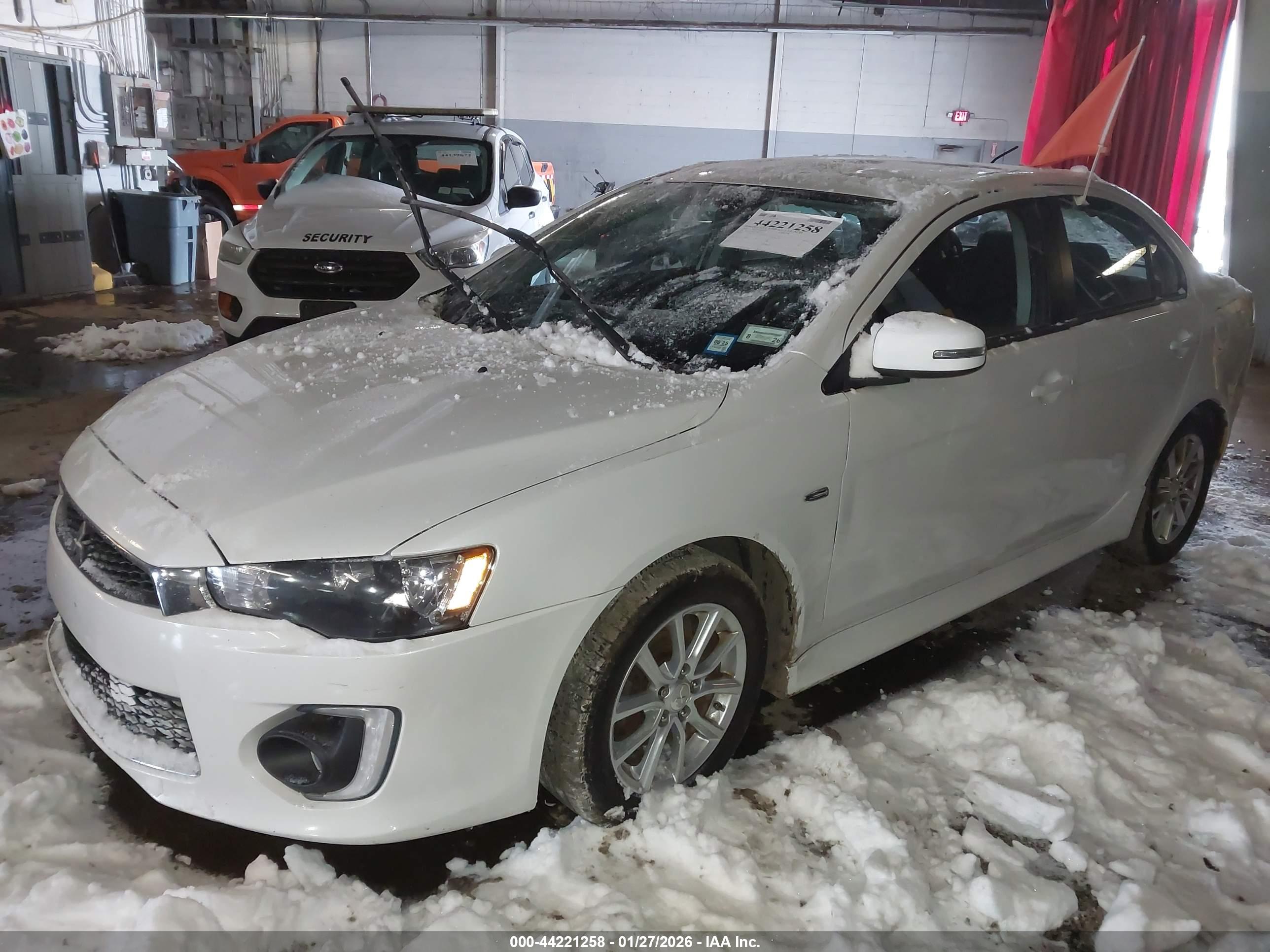MITSUBISHI LANCER image 2