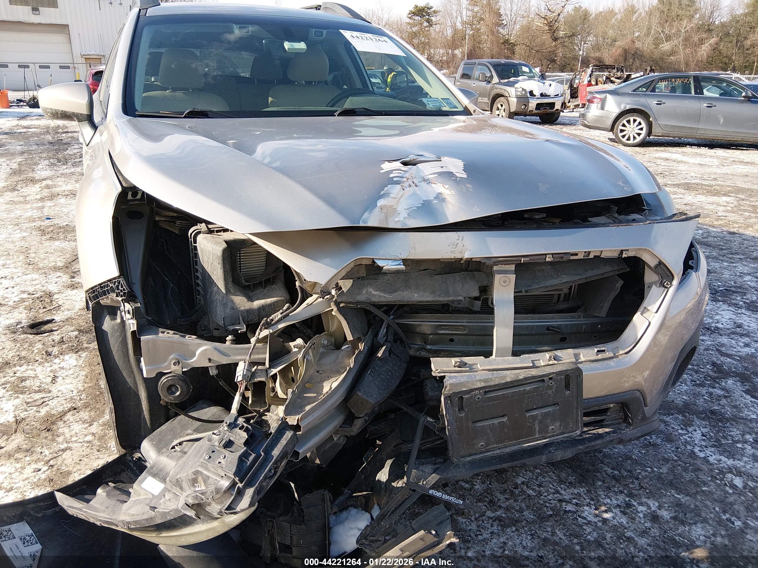 SUBARU OUTBACK image 6