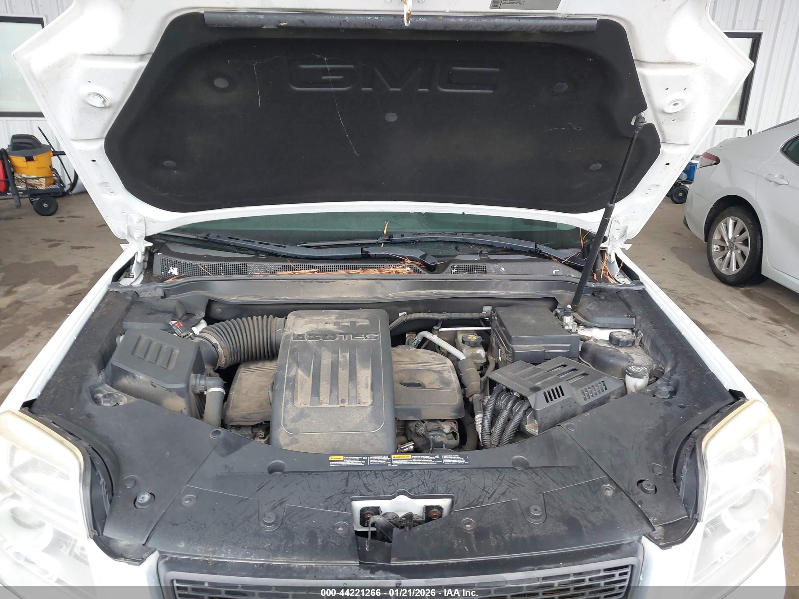 GMC TERRAIN image 10