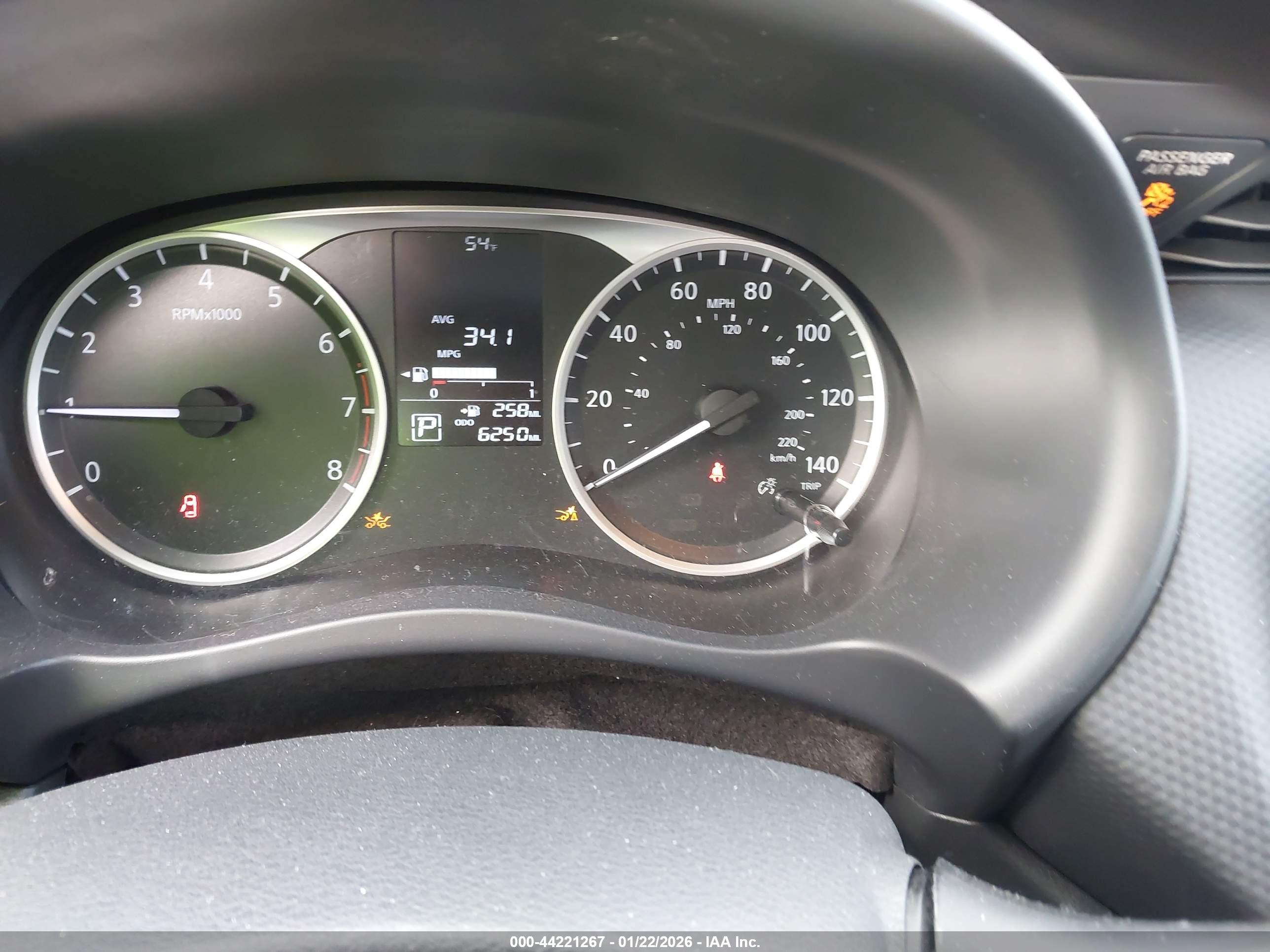 NISSAN KICKS image 7