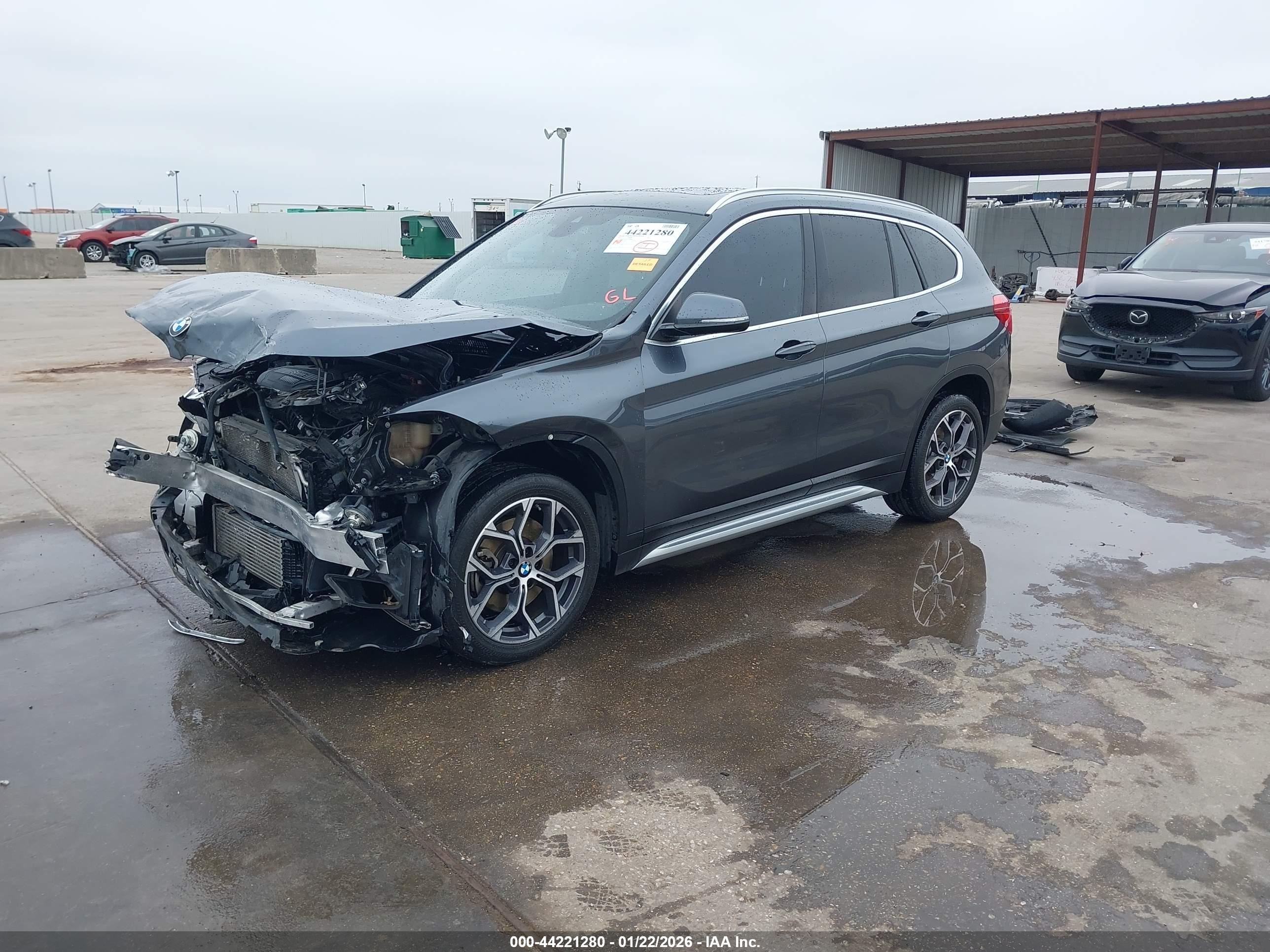 BMW X1 image 2